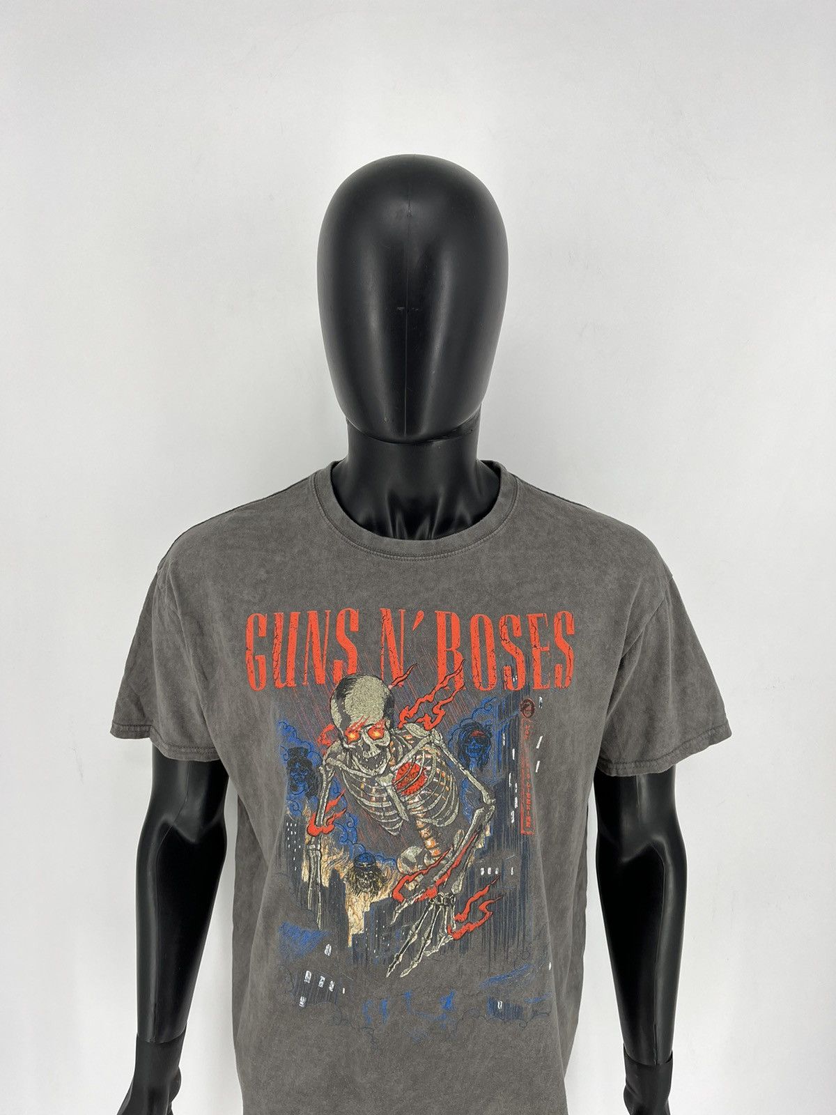 Band Tees × Vintage Guns and Roses Vintage Y2K Rock Band Tee Size S Oversize Size US S / EU 44-46 / 1 - 5 Thumbnail