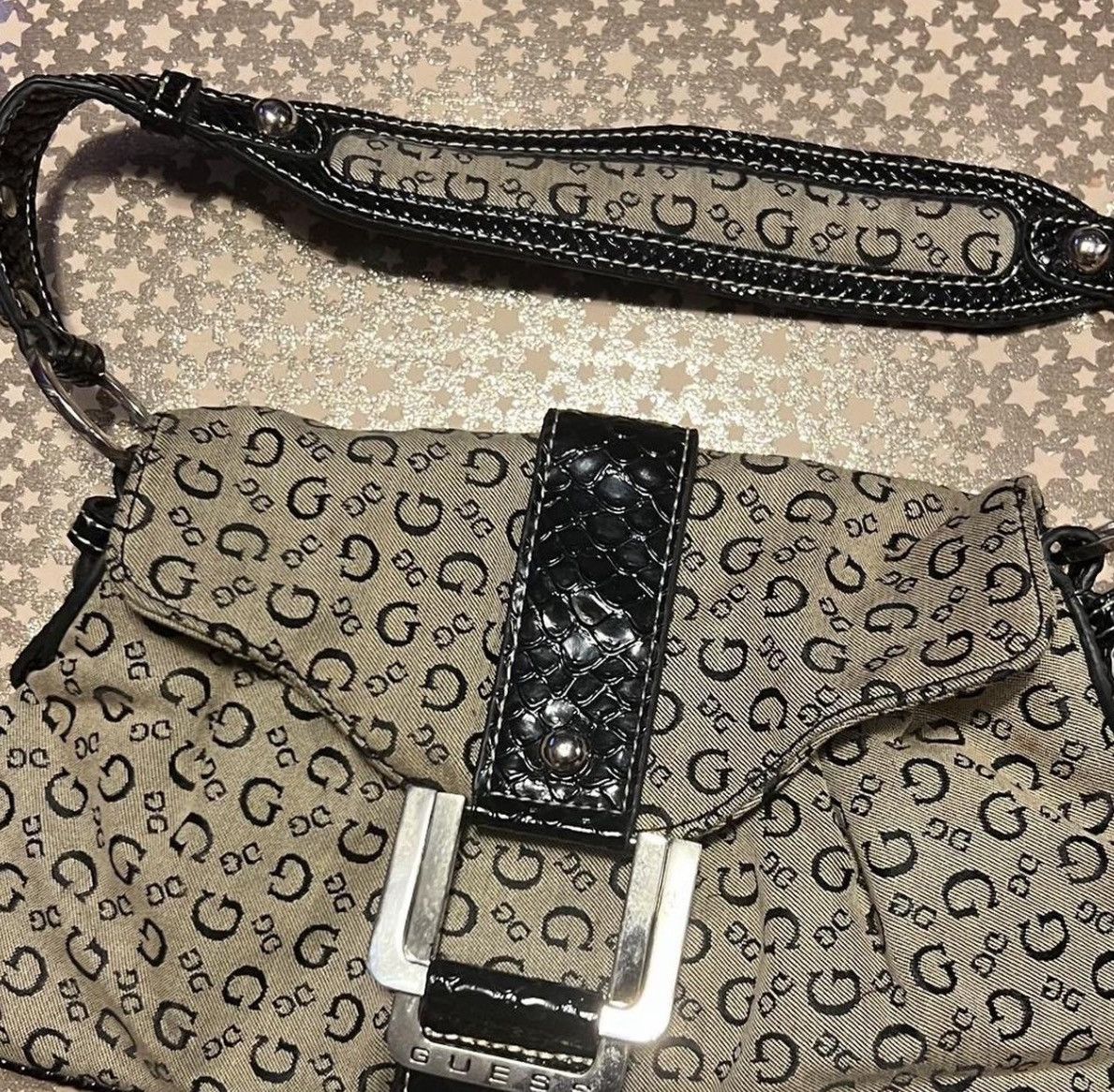 Guess Guess Vintage Y2K Monogram Shoulder Bag Size ONE SIZE - 1 Thumbnail