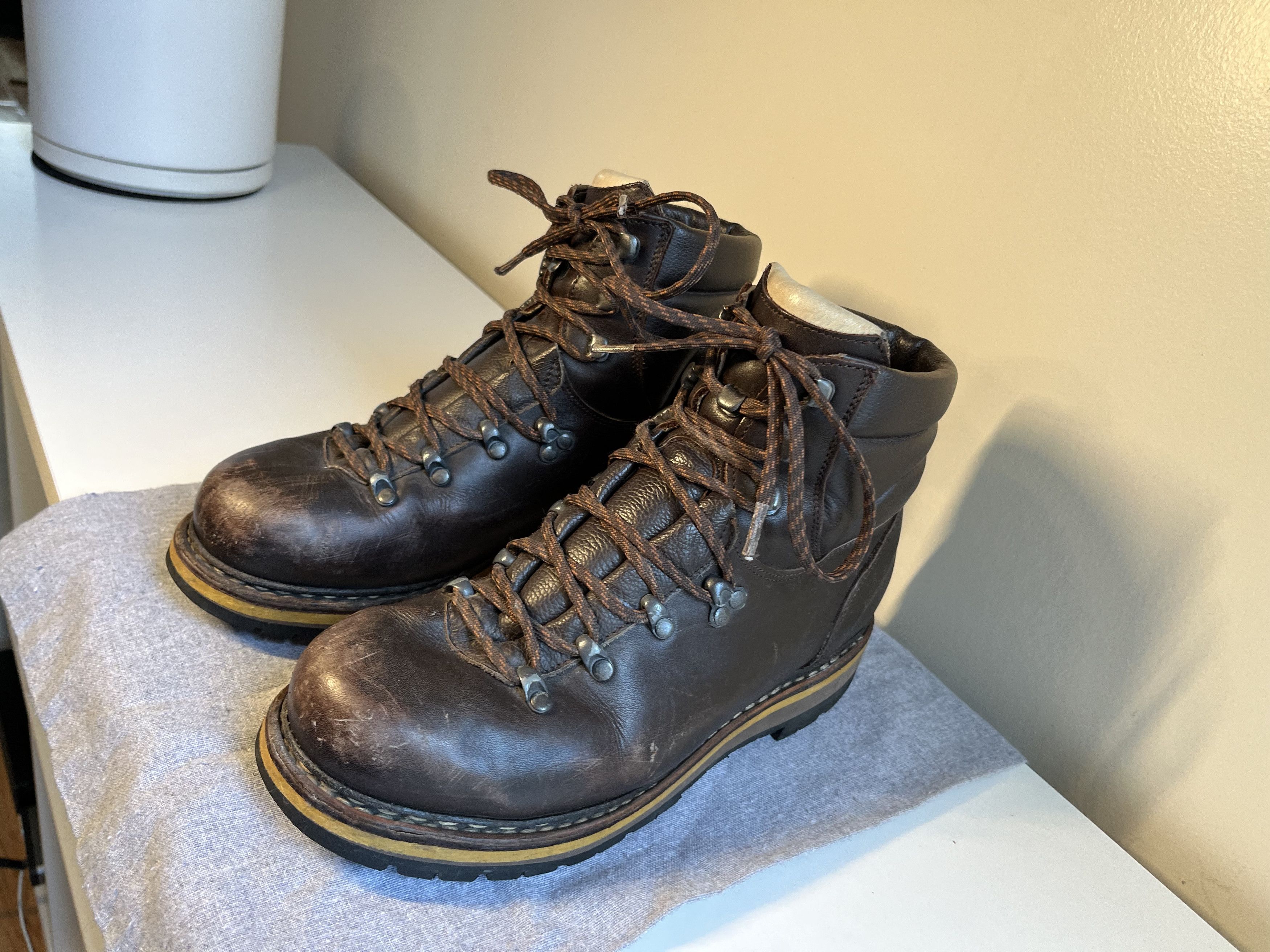 Hanwag Grunten Leather Boots Size US 7 / EU 40 - 3 Thumbnail