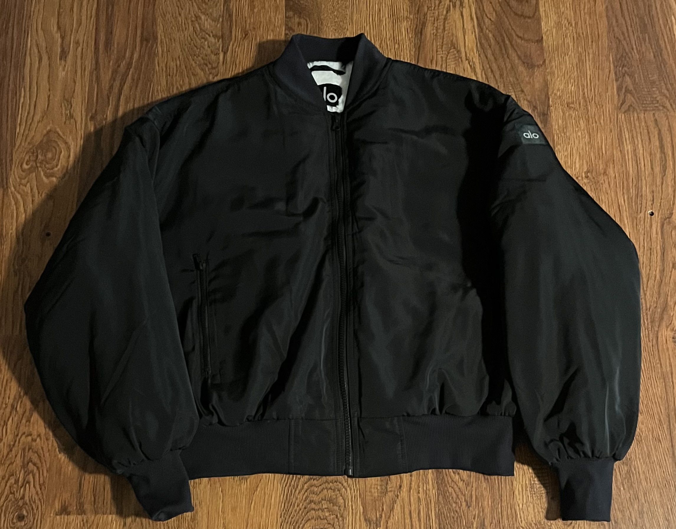 Alo Yoga Alo Yoga Jacket Faux Fur Lined Bomber Oversized Full Zip Size S / US 4 / IT 40 - 1 Thumbnail