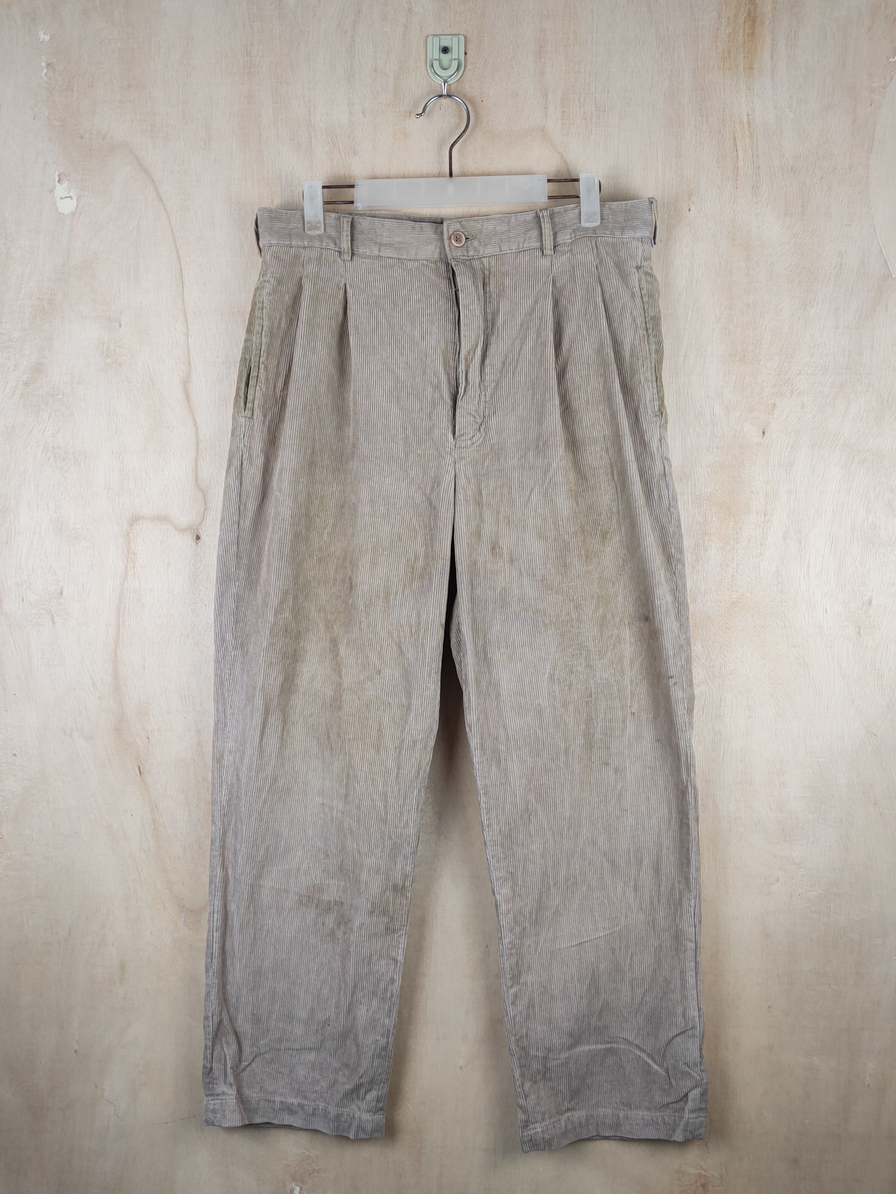 Image of Corduroi Club x Vintage Beige Multipocket Corduroy Pants S2490, Men's (Size 33)