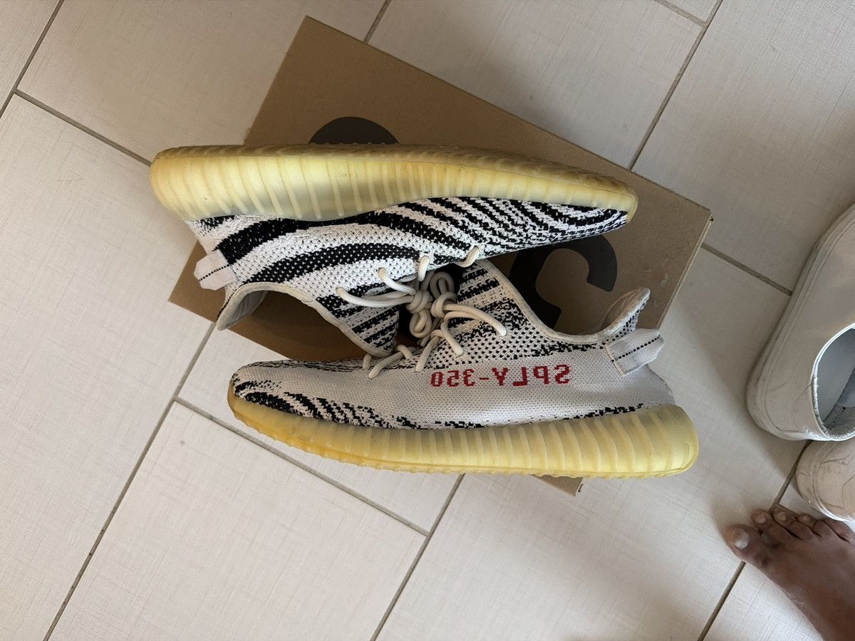 Yeezy Yeezy zebra 350 Size US 13 / EU 46 - 4 Thumbnail