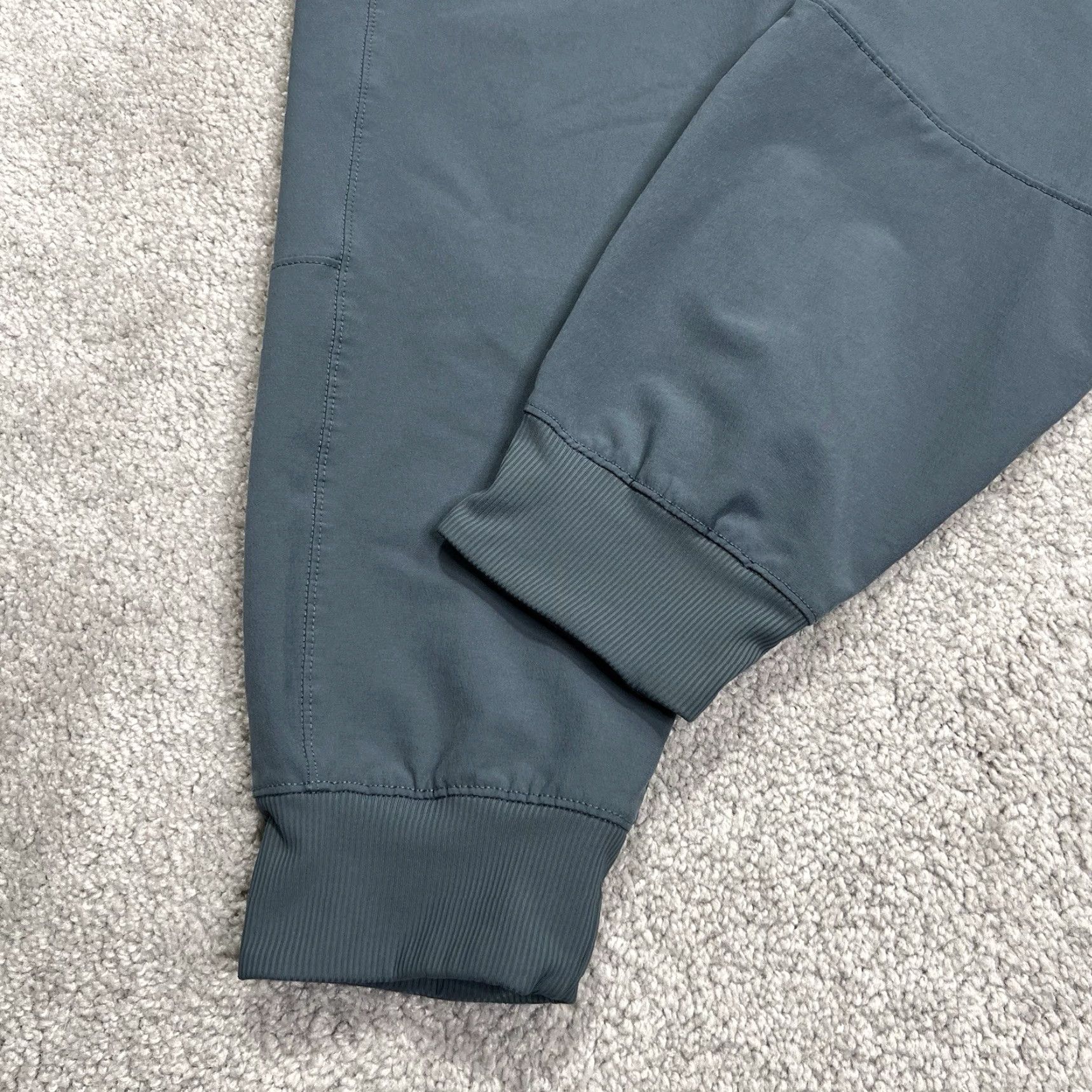 Abercrombie & Fitch Abercrombie & Fitch Pants Womens Medium Jogger Gray Pull On Drawstring Pockets Inseam 28” Size 32" / US 10 / IT 46 - 4 Thumbnail