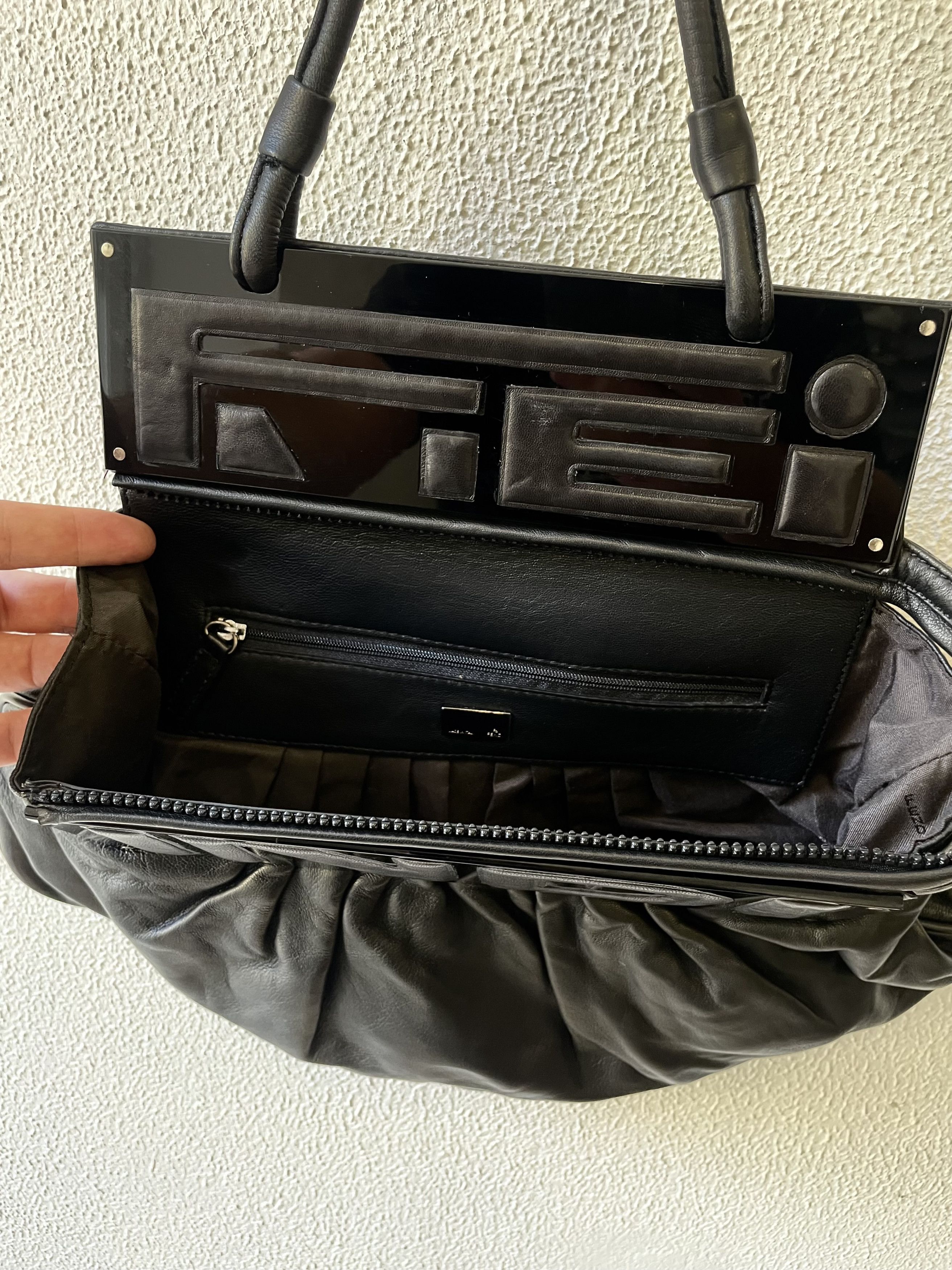 Fendi Rare 🔥 Fendi Black Leather Shoulder Bag Convertible Clutch Size ONE SIZE - 7 Thumbnail