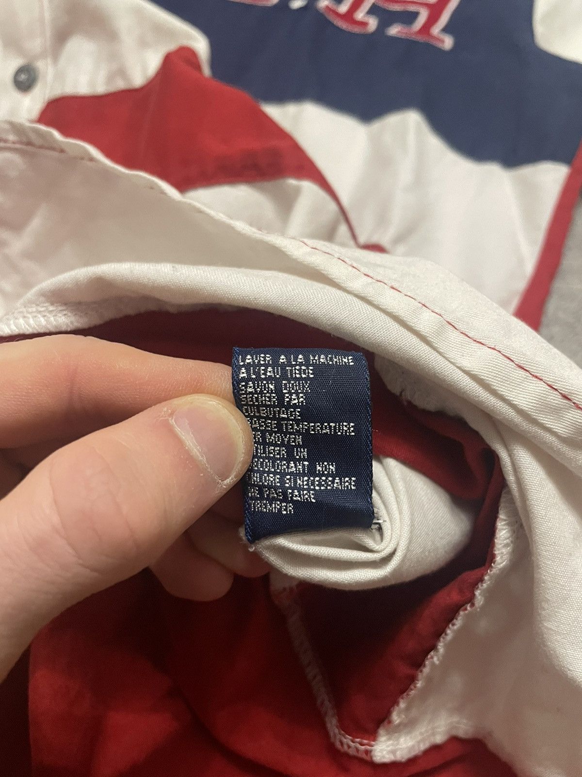 Other Vintage Tommy Hilfiger USA Flag Button Up Shirt Size US XL / EU 56 / 4 - 11 Thumbnail