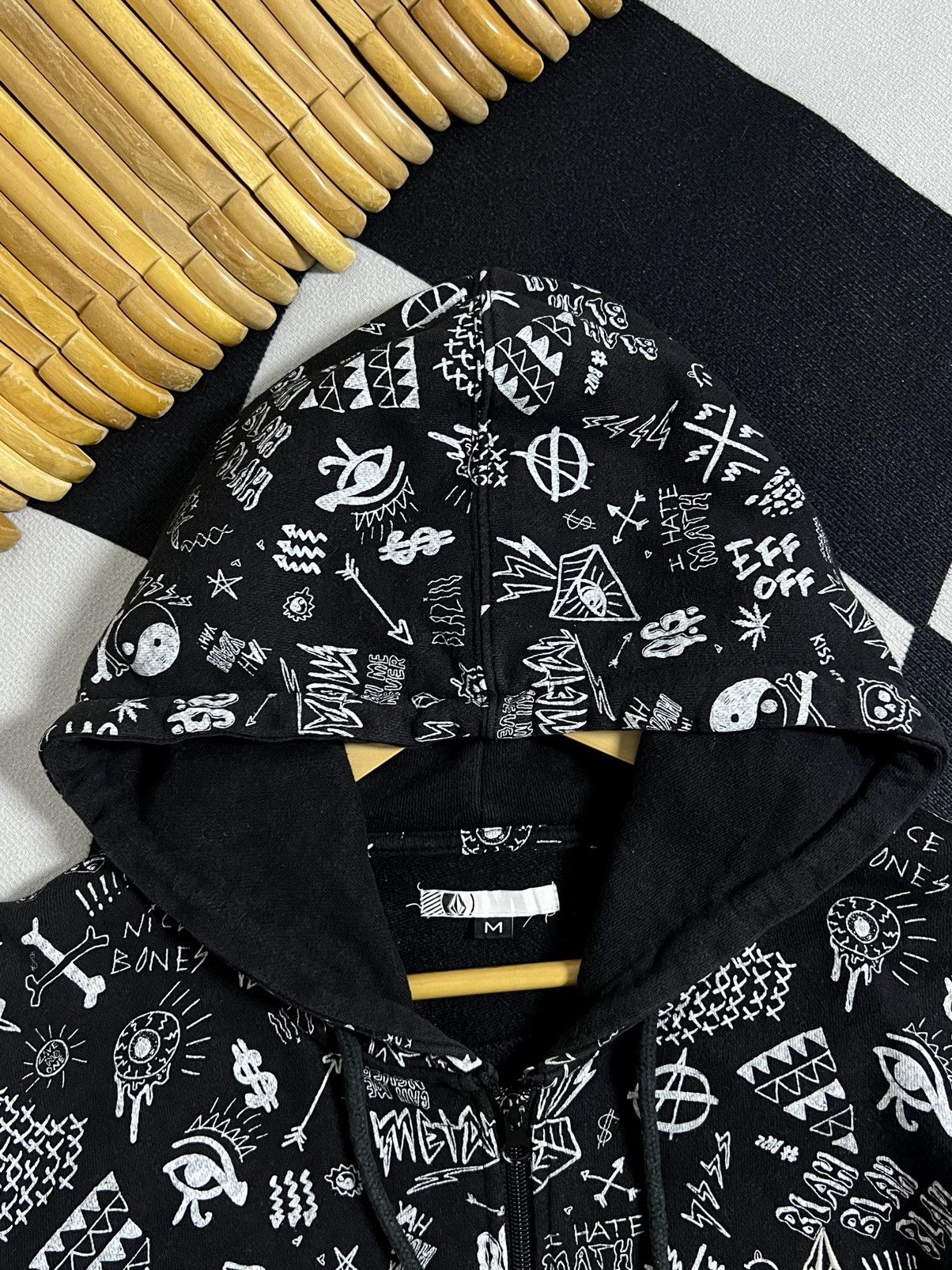 Other VOLCOM OVERPRINT PULLOVER HOODIE Size US S / EU 44-46 / 1 - 6 Thumbnail