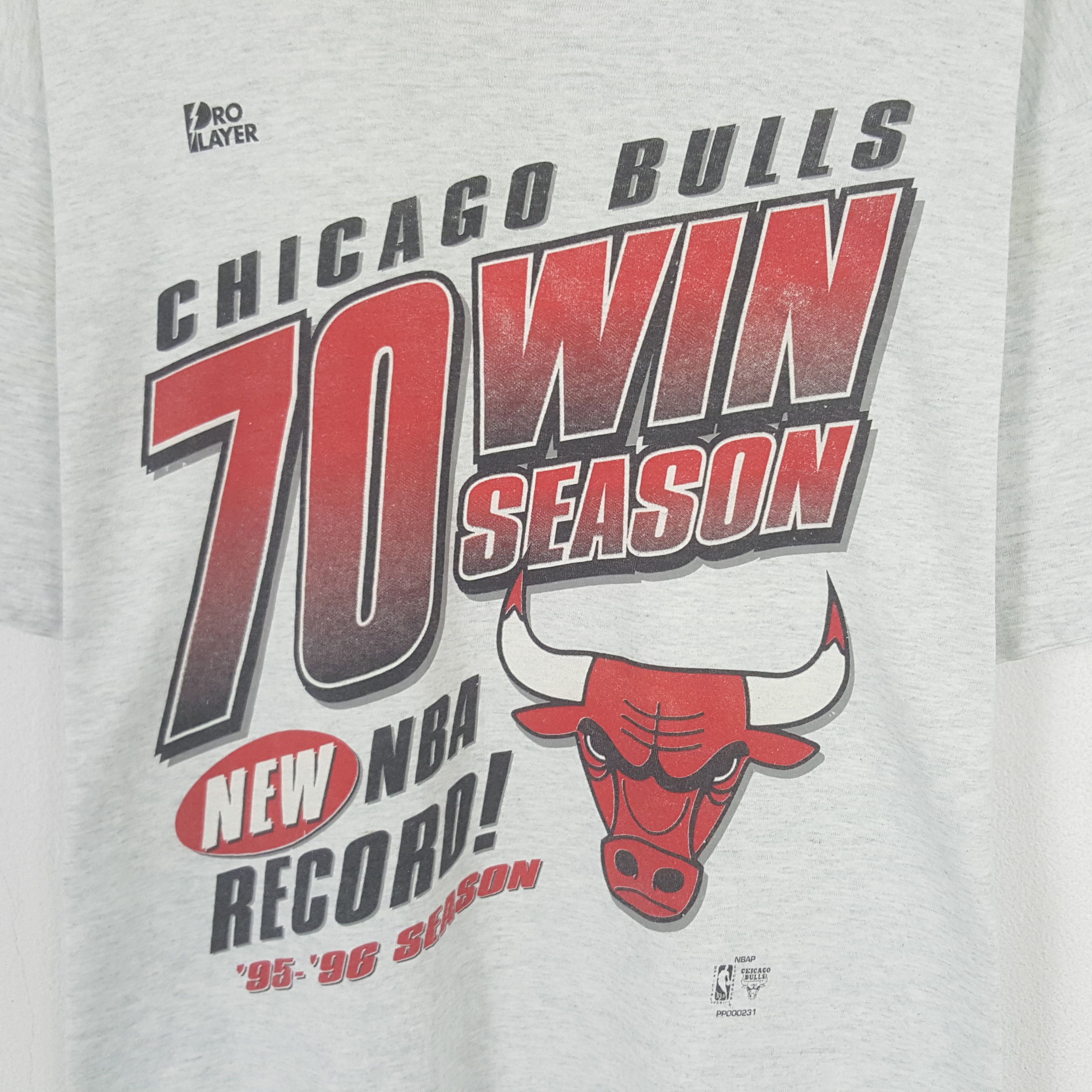Other Vintage Chicago Bullls 10 Season T-shirt Size US XXL / EU 58 / 5 - 2 Thumbnail