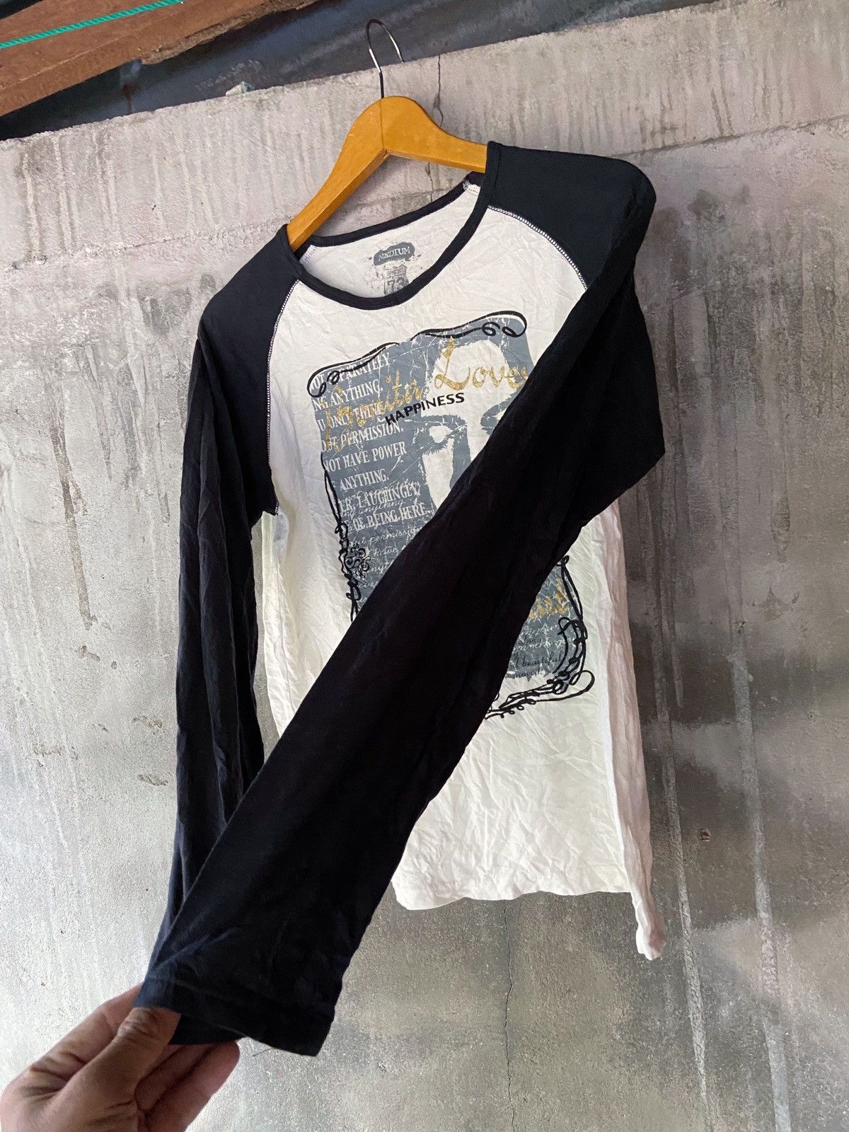 Japanese Brand HAPPINESS BEAUTIFUL SMILE LONG SLEEVE Size US S / EU 44-46 / 1 - 6 Thumbnail