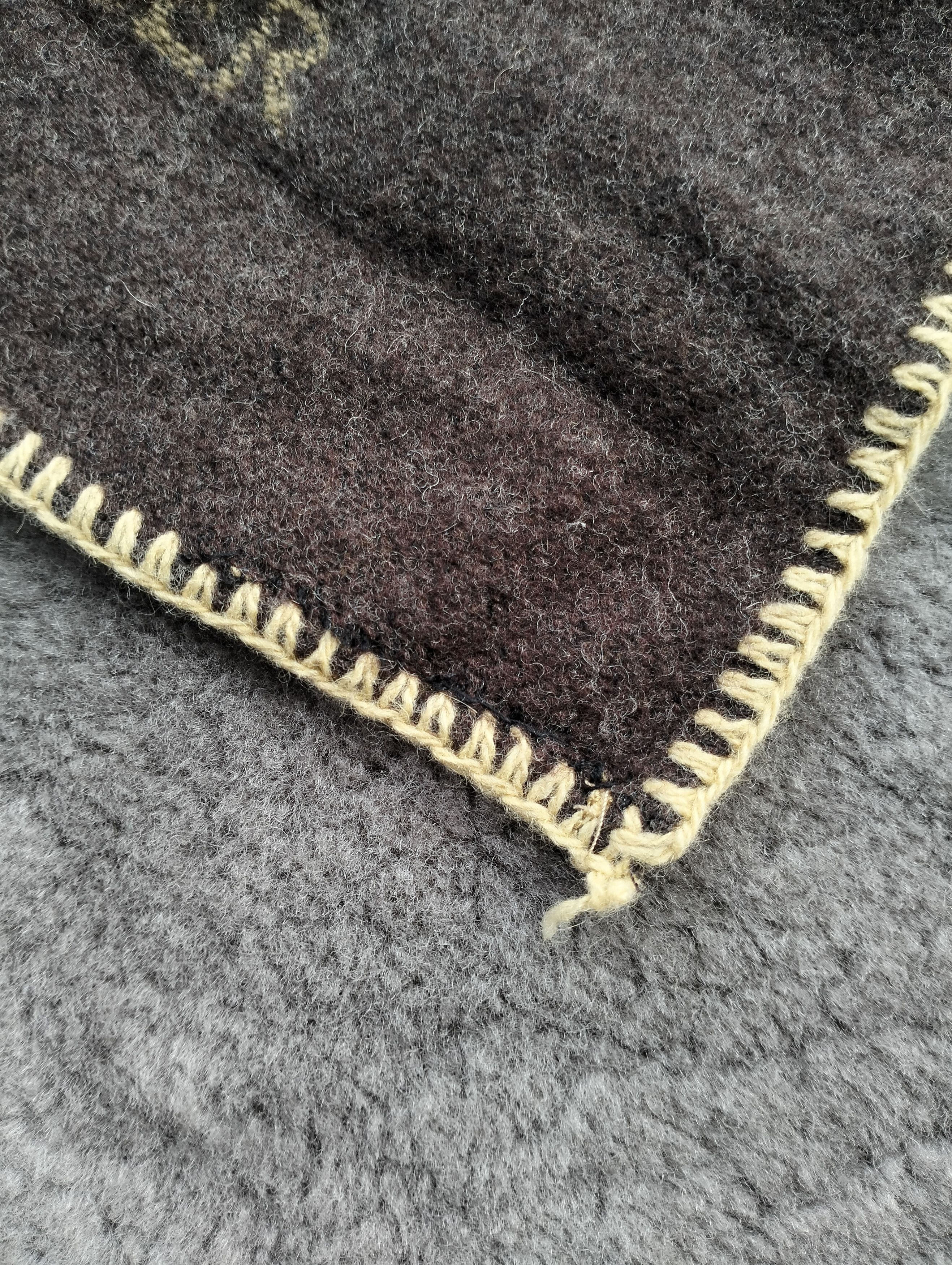 Moncler Vintage Moncler Wool Scarf Muffler Brown Size ONE SIZE - 5 Thumbnail