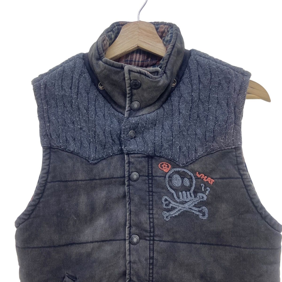 Japanese Brand Japanese Brand Skulls Logo Vests Size US XS / EU 42 / 0 - 4 Thumbnail