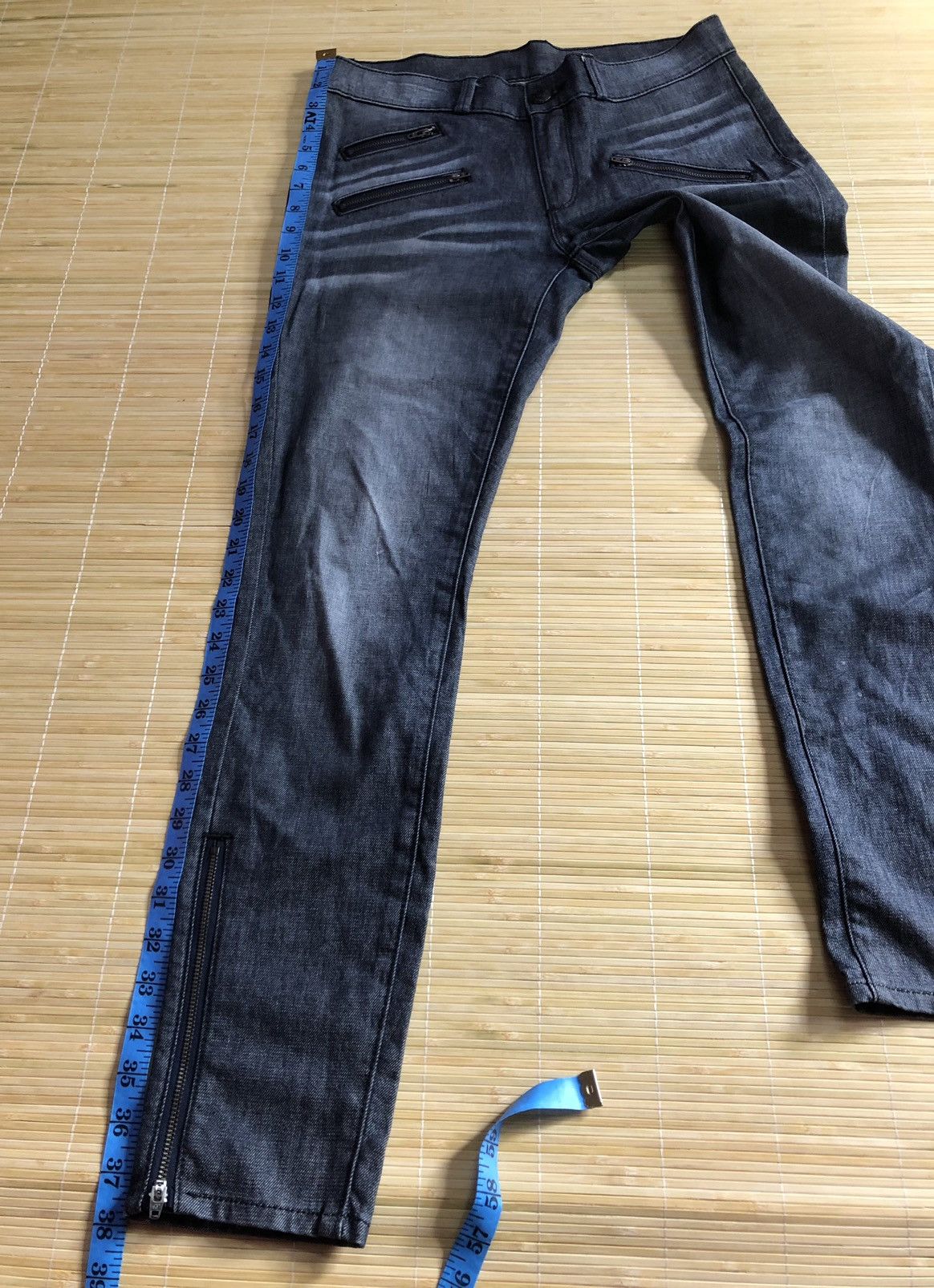 Le Grande Bleu (L.G.B.) UJ skinny fit tapered Size US 31 - 16 Thumbnail