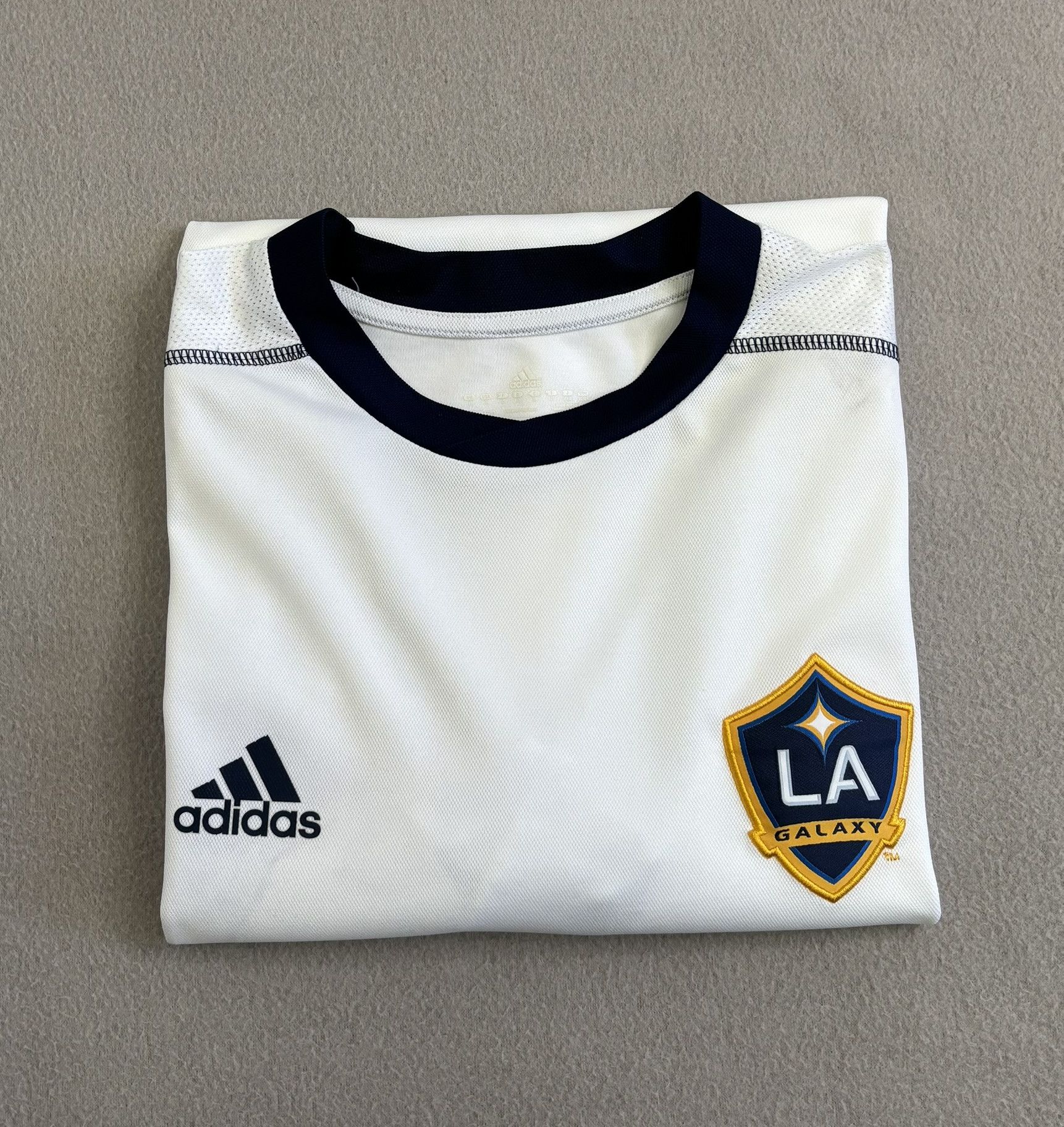 Adidas Los Angeles Galaxy 2010 Adidas Soccer Jersey Size L Size US L / EU 52-54 / 3 - 18 Thumbnail