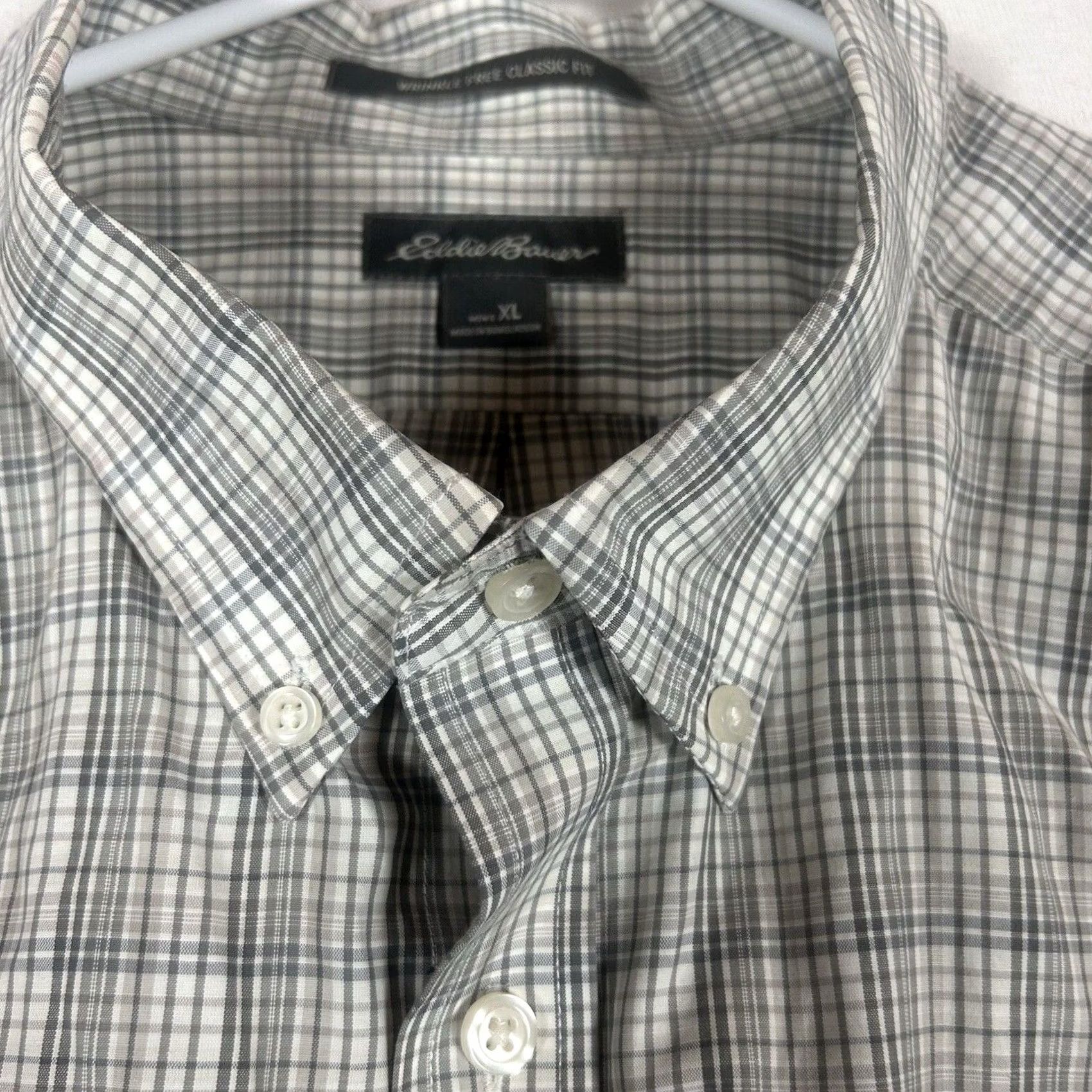 Eddie Bauer Eddie Bauer Button-Up Shirt Men XL Gray Plaid Wrinkle Resistant Short Description: Classic Fit Size US XL / EU 56 / 4 - 4 Thumbnail