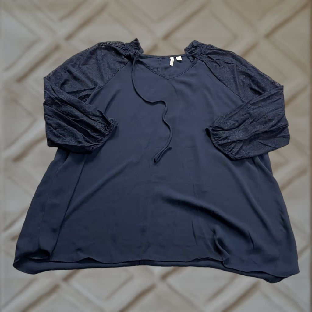 Vintage Cato Blouse Womens 18W Navy Blue Long Sleeve Lace Neck Tie Raglan Casual Size XXL / US 16-18 / IT 52-54 - 1 Thumbnail