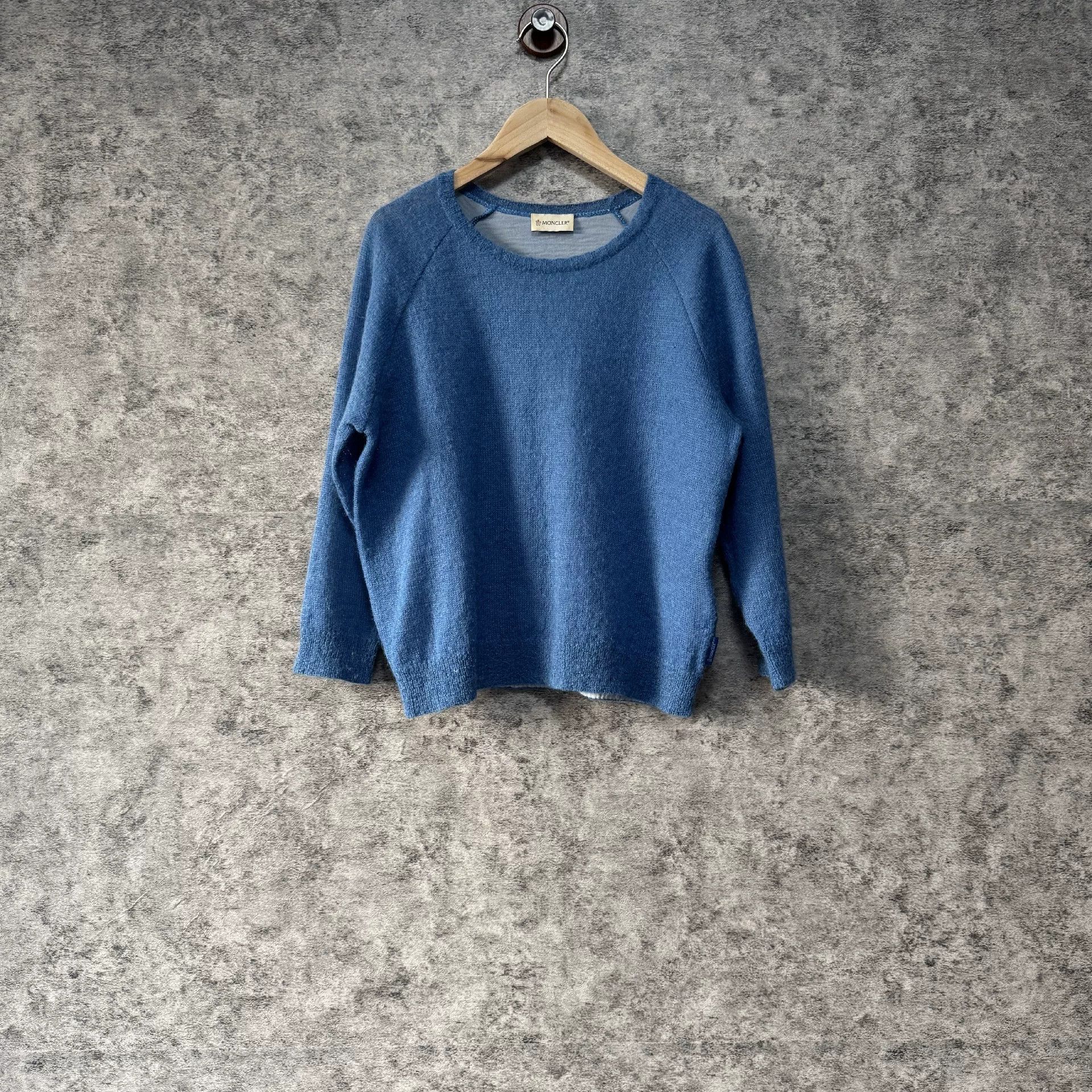 Moncler Moncler Knit Sweater S Women Size S / US 4 / IT 40 - 1 Thumbnail