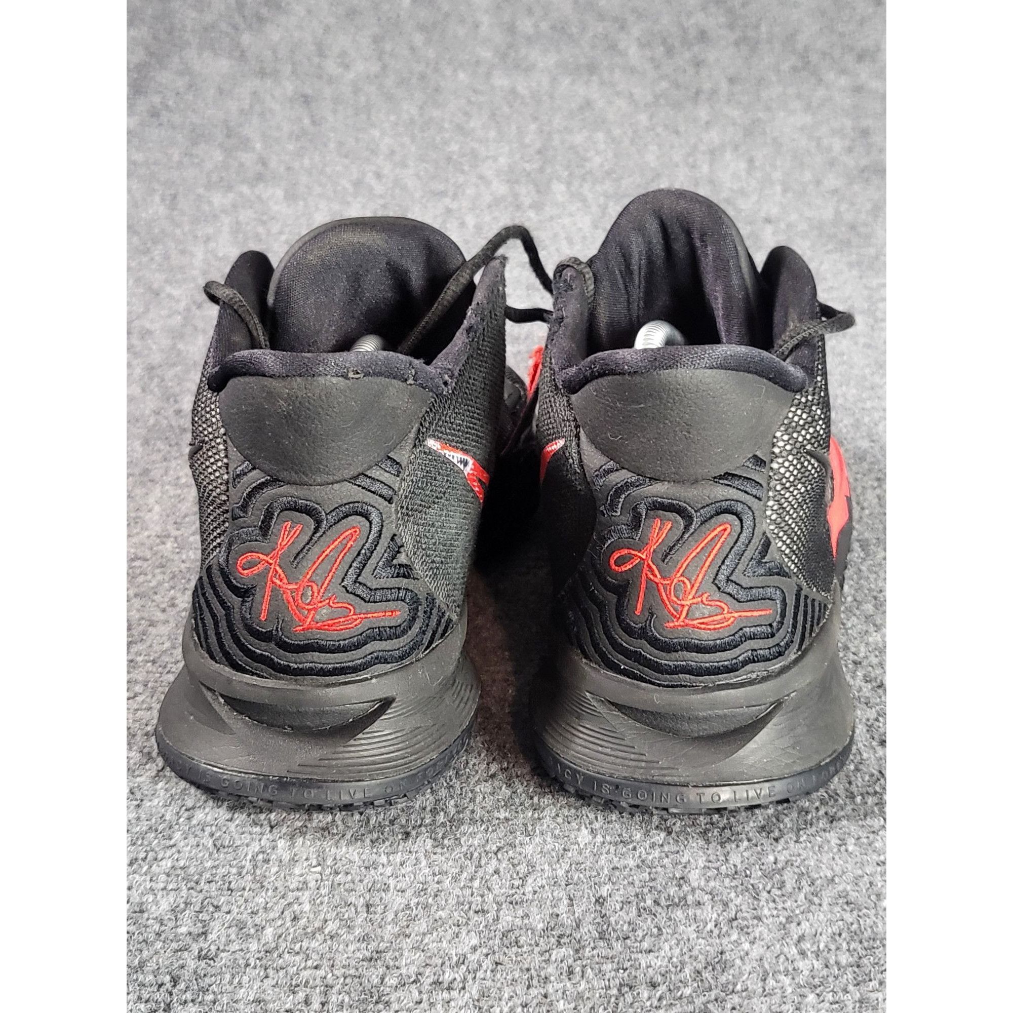Nike Nike Kyrie 7 Bred Sneakers Men Sz 12 CQ9326-001 Basketball G Size US 12 / EU 45 - 6 Thumbnail