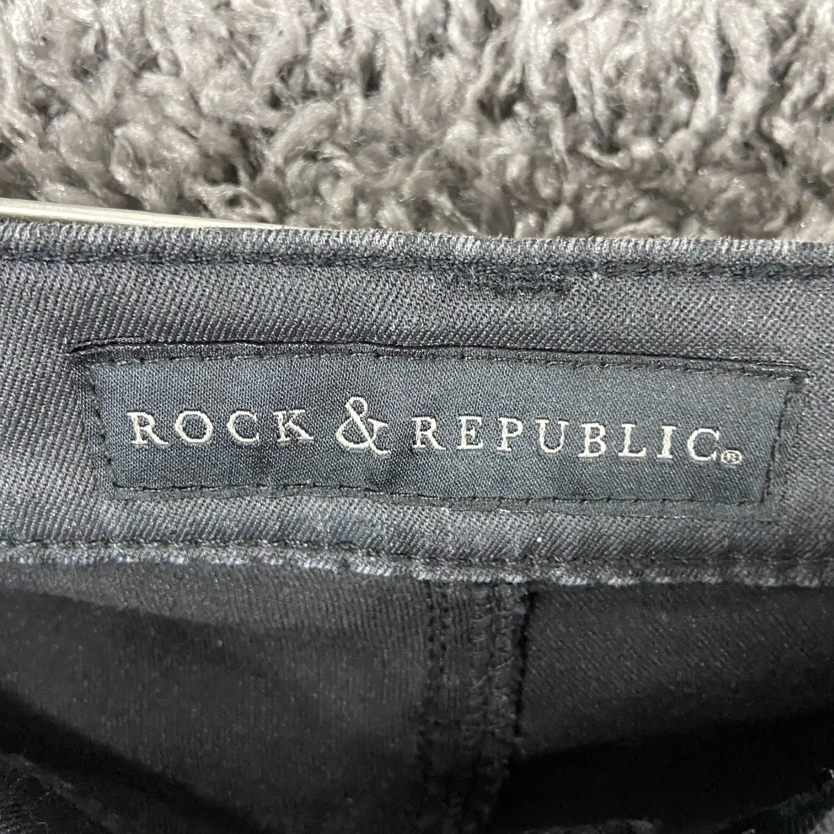 Vintage Rock & Republic Pants Women’s 10 Black Ankle Dress/Workwear Modern Slim Fit Women’s 10 Black Ankle Size 32" / US 10 / IT 46 - 6 Thumbnail