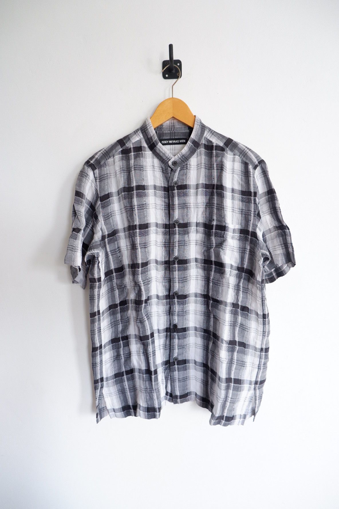Issey Miyake Issey Miyake Men Linen Mandarin Collar Shirt Size US M / EU 48-50 / 2 - 1 Thumbnail