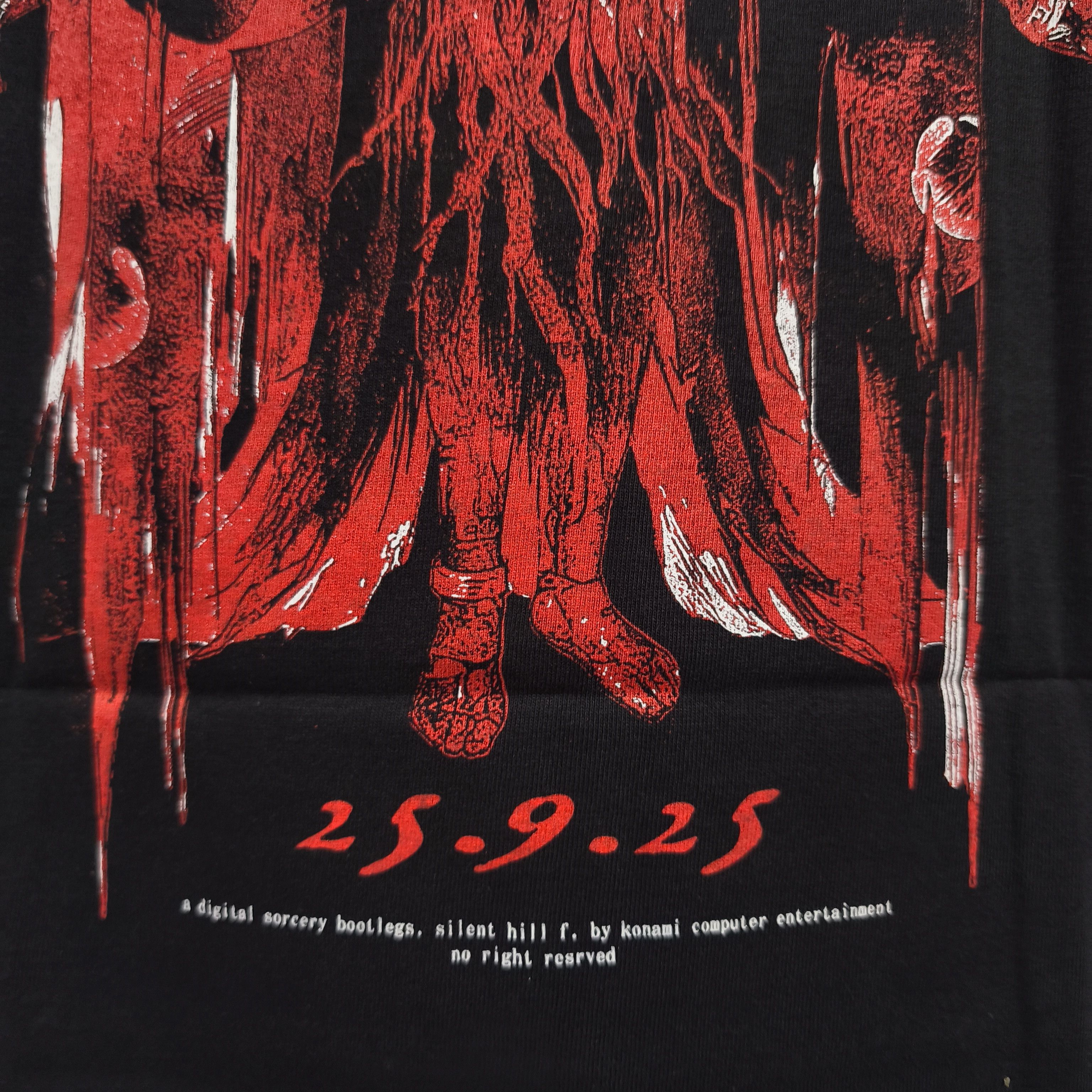 Playstation Silent Hill f Higanbana Flower T-shirt Size US XL / EU 56 / 4 - 16 Thumbnail