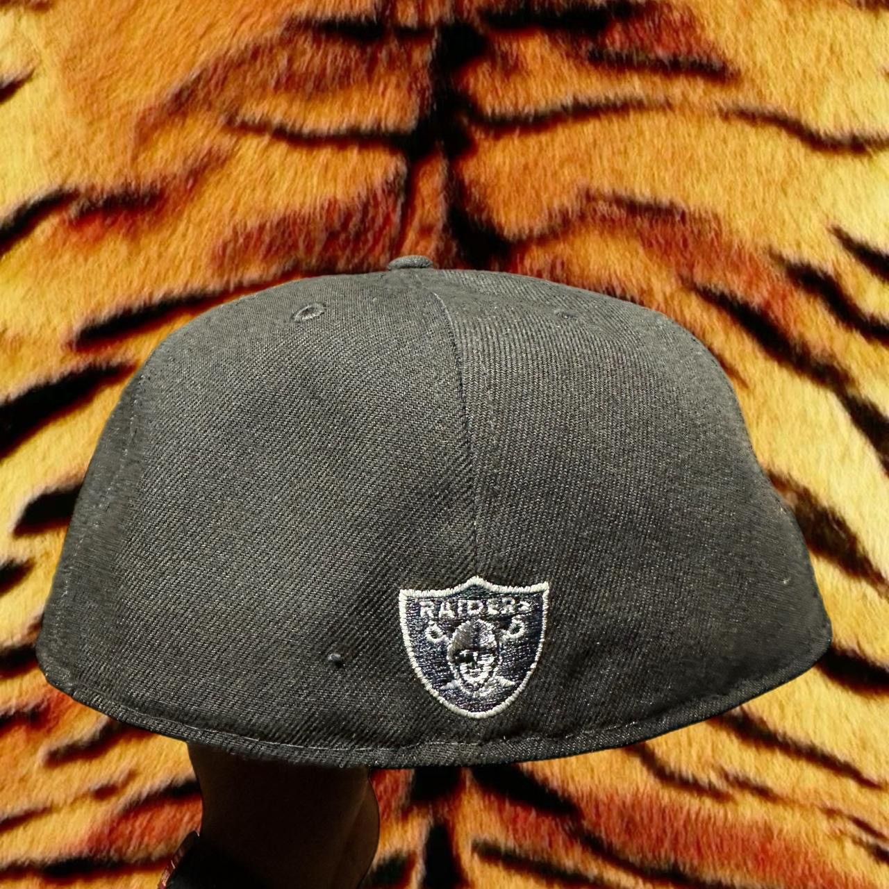 NFL × Vintage Black New Era 59fifty fitted cap Size ONE SIZE - 4 Thumbnail