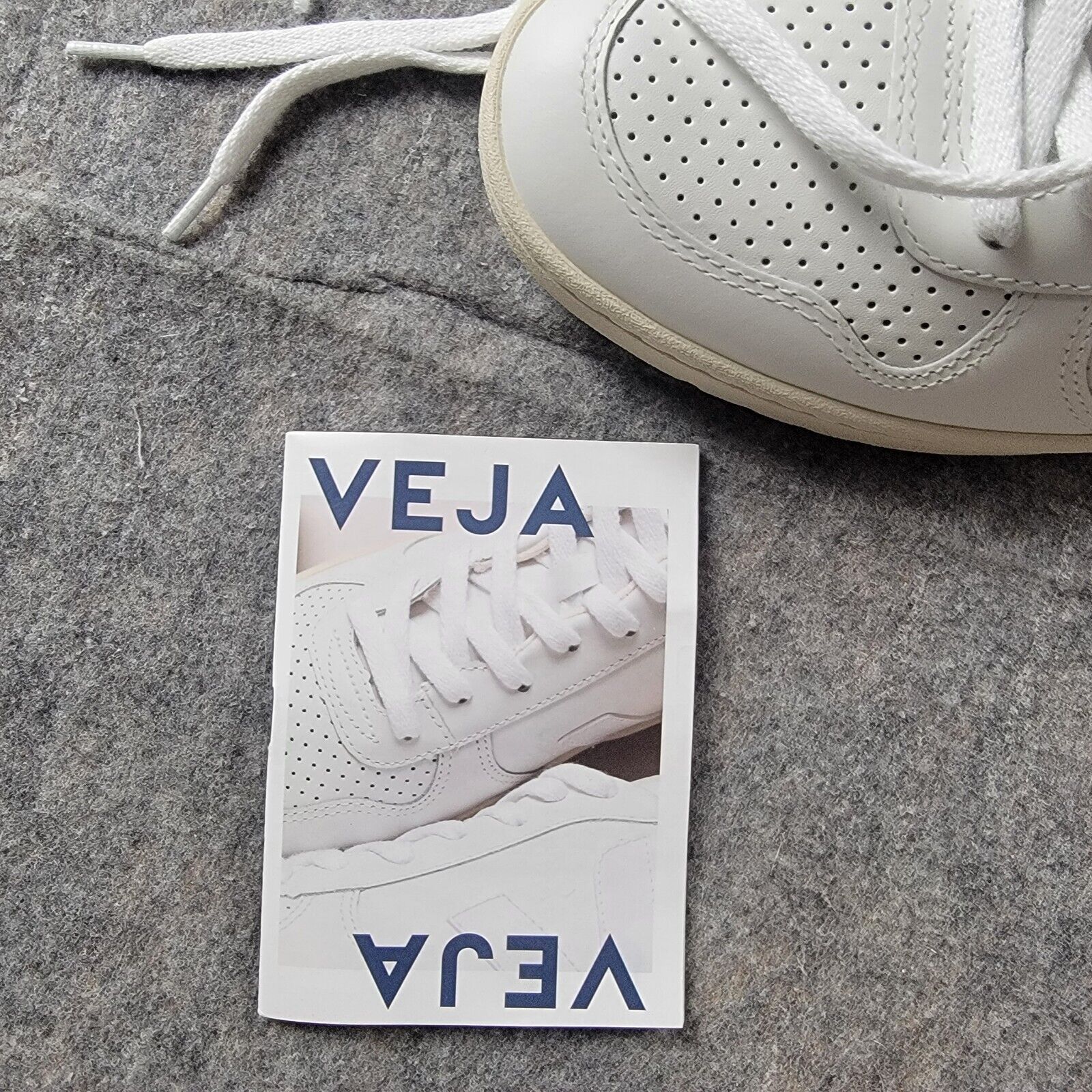 Veja Veja Leather Extra White Kaki Indigo Sneakers VX022283B Size US 8 / EU 41 - 8 Thumbnail