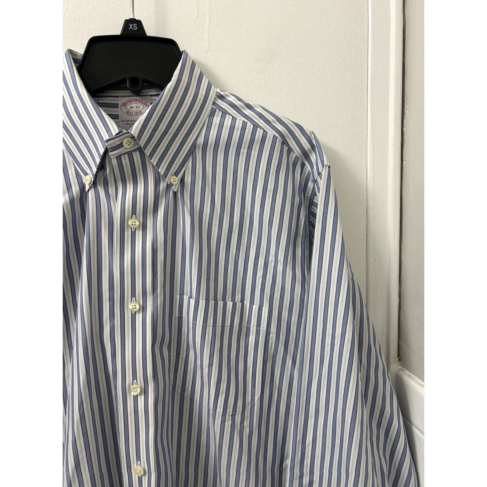 Brooks Brothers Brooks Brothers Original Polo Shirt Mens 16 Blue White Striped Traditional L/S Dress Shirt Non-Iron Button-Down Collar Size US L / EU 52-54 / 3 - 4 Thumbnail