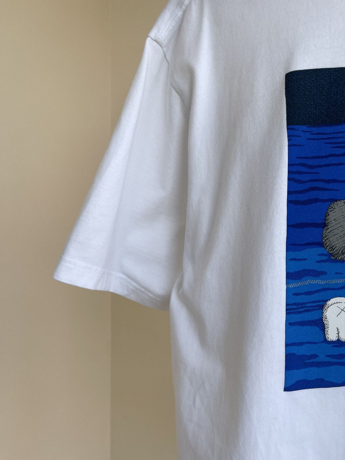Kaws × Uniqlo Tide Swimming Artbook Cover Companion Graphic Print T-Shirt Size US XL / EU 56 / 4 - 8 Thumbnail