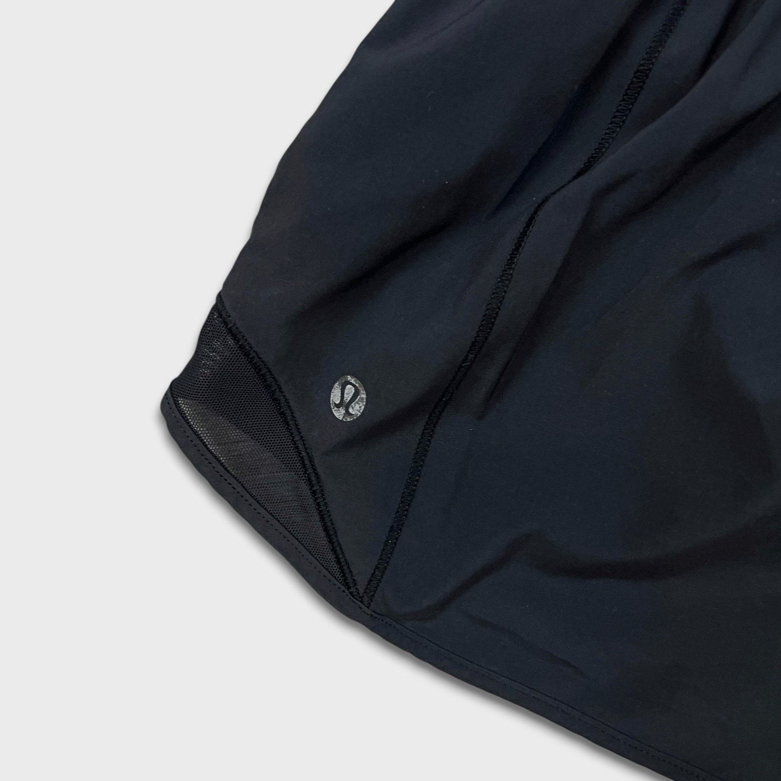 Lululemon Lululemon Hotty Hot Short II *Long 4" Athletic Lined Pants Size 28" / US 6 / IT 42 - 5 Thumbnail