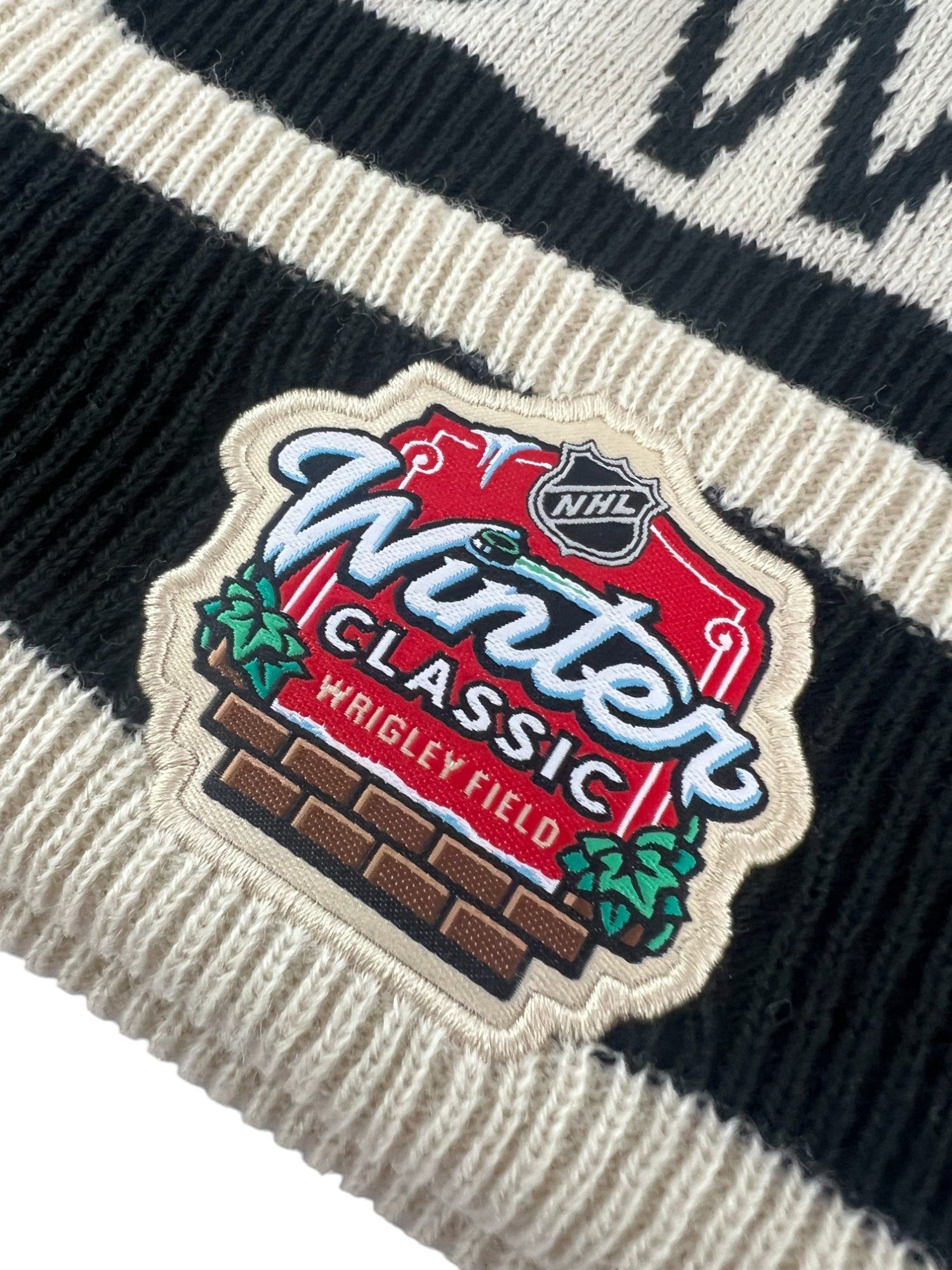 NHL Blackhawks 2025 NHL Winter Classic Beanie Fanatics Knit Hat Size ONE SIZE - 3 Thumbnail