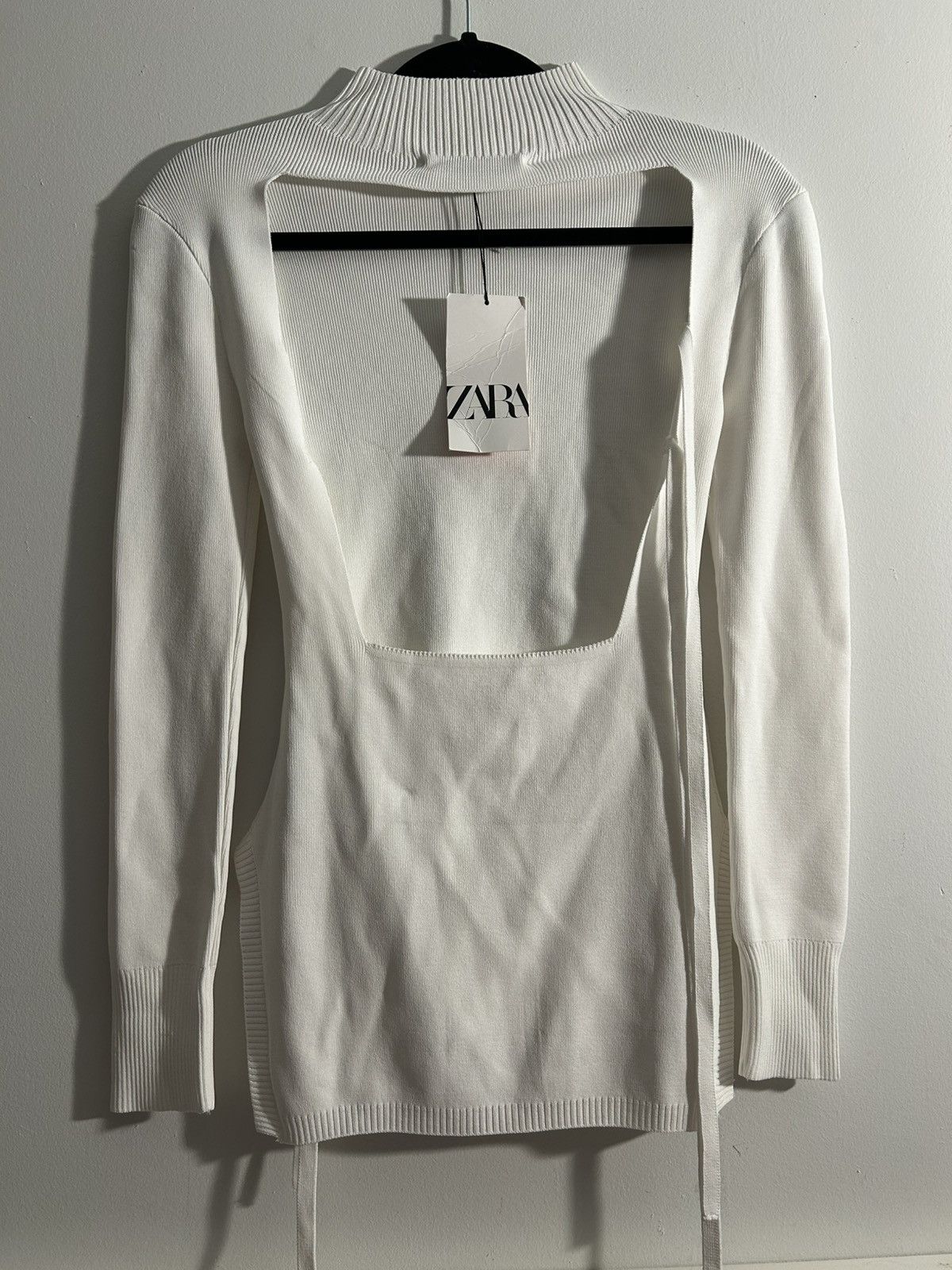 Zara Zara Open-back Top Size S / US 4 / IT 40 - 2 Thumbnail