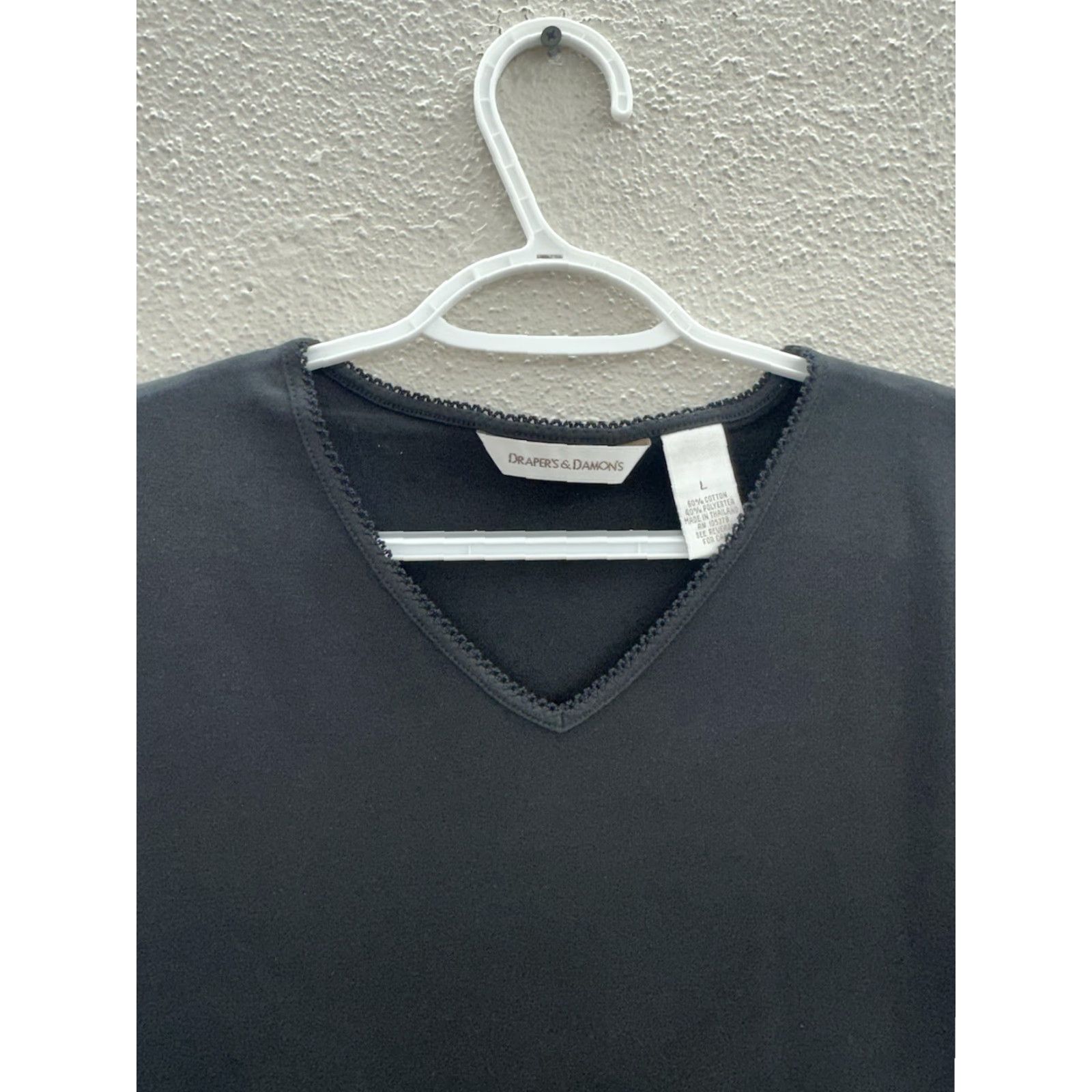 Vintage Draper's & Damon's Womens Shirt L Black Short Sleeve V-Neck M14629 Shirt Womens Large Black Short Sleeve V-Neck Size L / US 10 / IT 46 - 3 Thumbnail