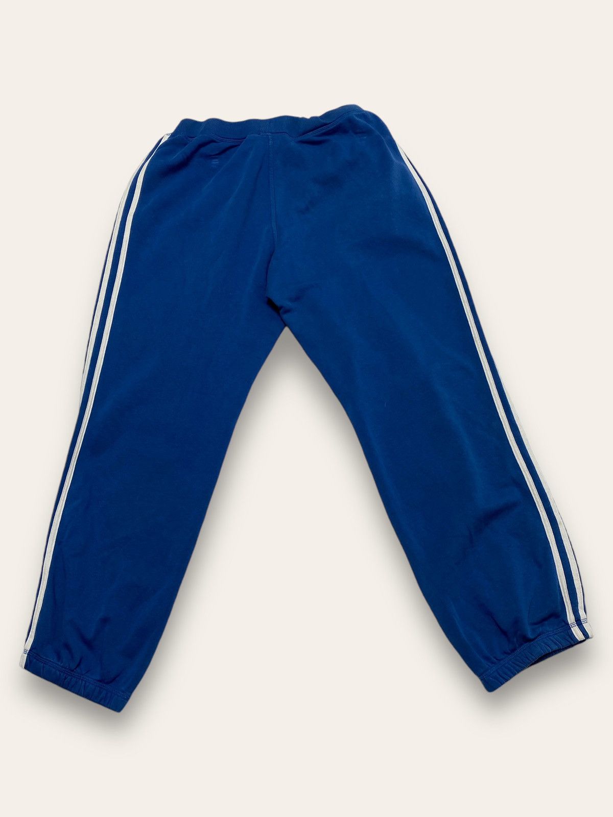 Adidas Vintage ADIDAS Originals Deep Blue Baggy Sweatpants Y2K Size US 34 / EU 50 - 9 Thumbnail