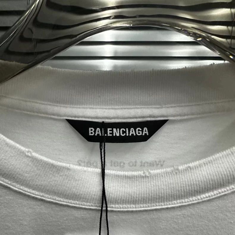 Balenciaga Balenciaga Distressed Four Dogs Short Sleeve M Size US M / EU 48-50 / 2 - 2 Thumbnail