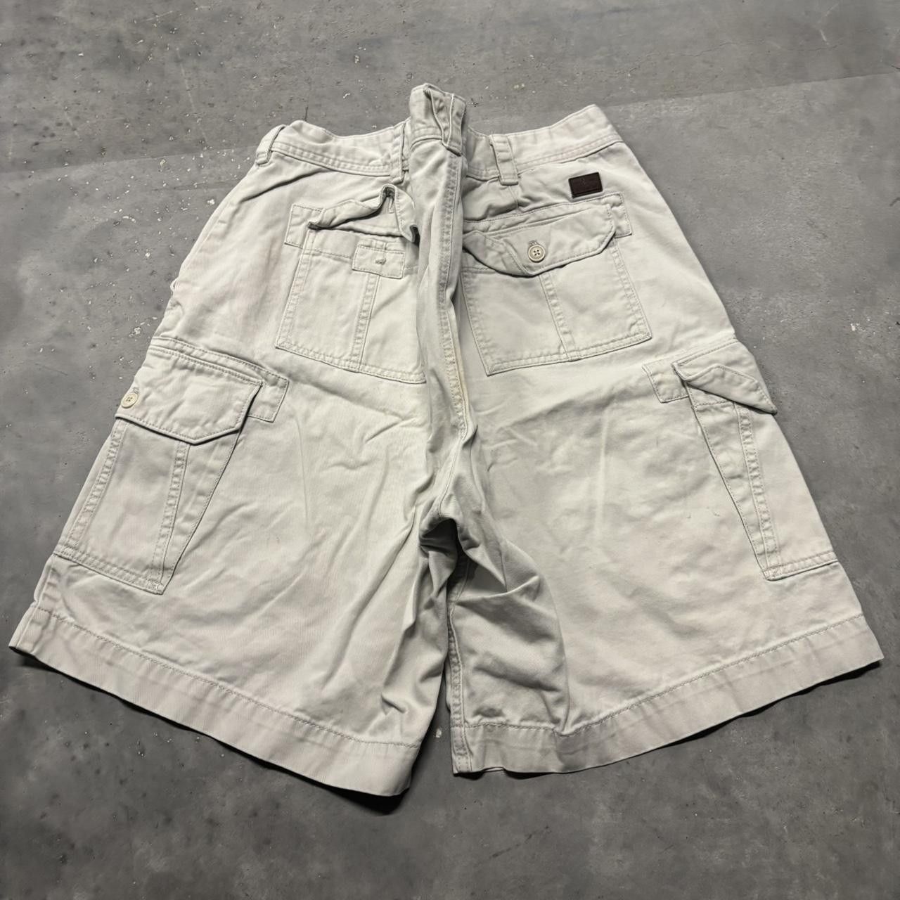 Japanese Brand × Vintage Crazy Vintage Y2K/2000s Baggy White Streetwear Skater Cargo Shorts! Size US 38 / EU 54 - 5 Thumbnail