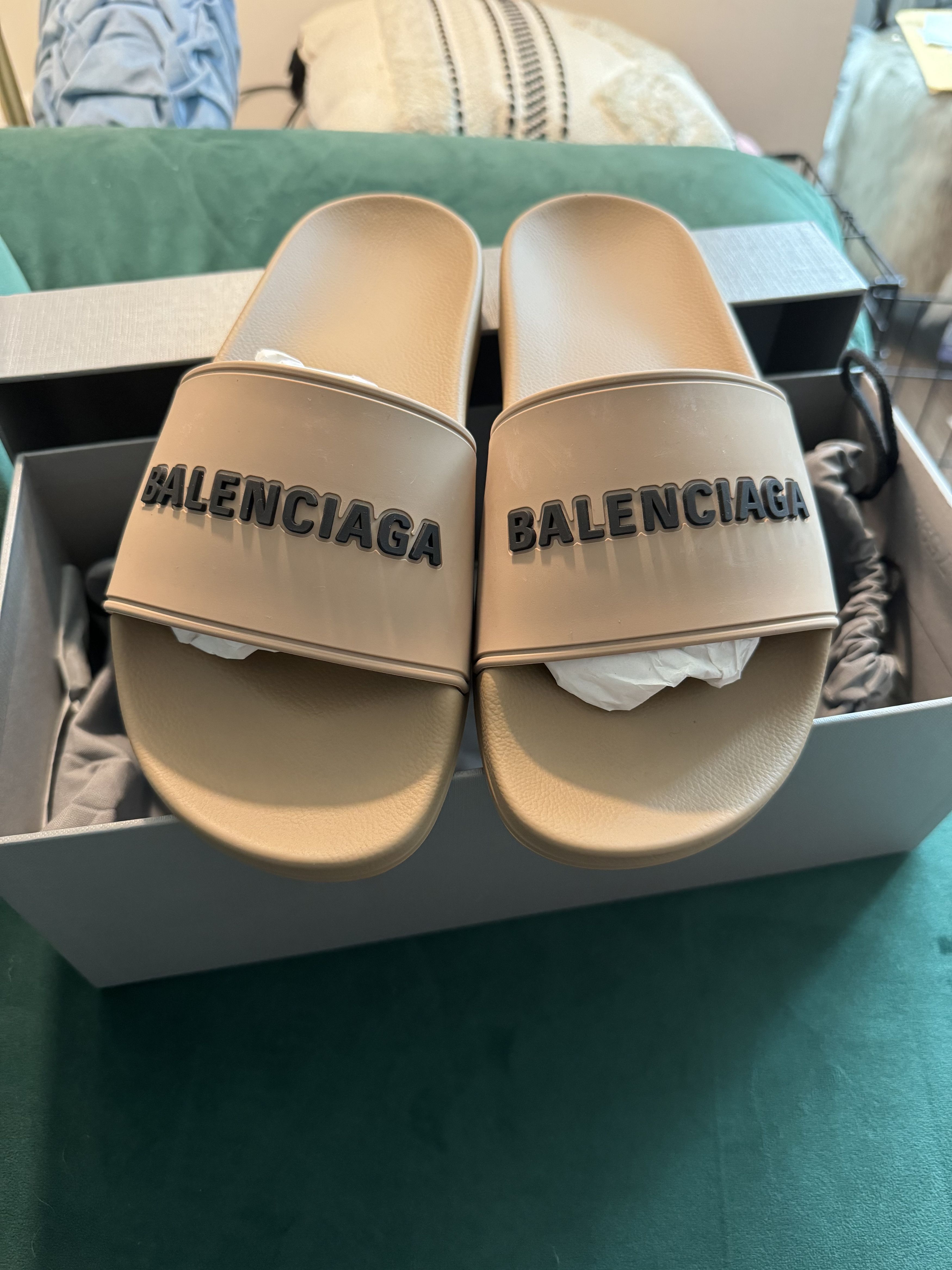 Balenciaga Pool slide logo Size US 7 / IT 37 - 1 Thumbnail