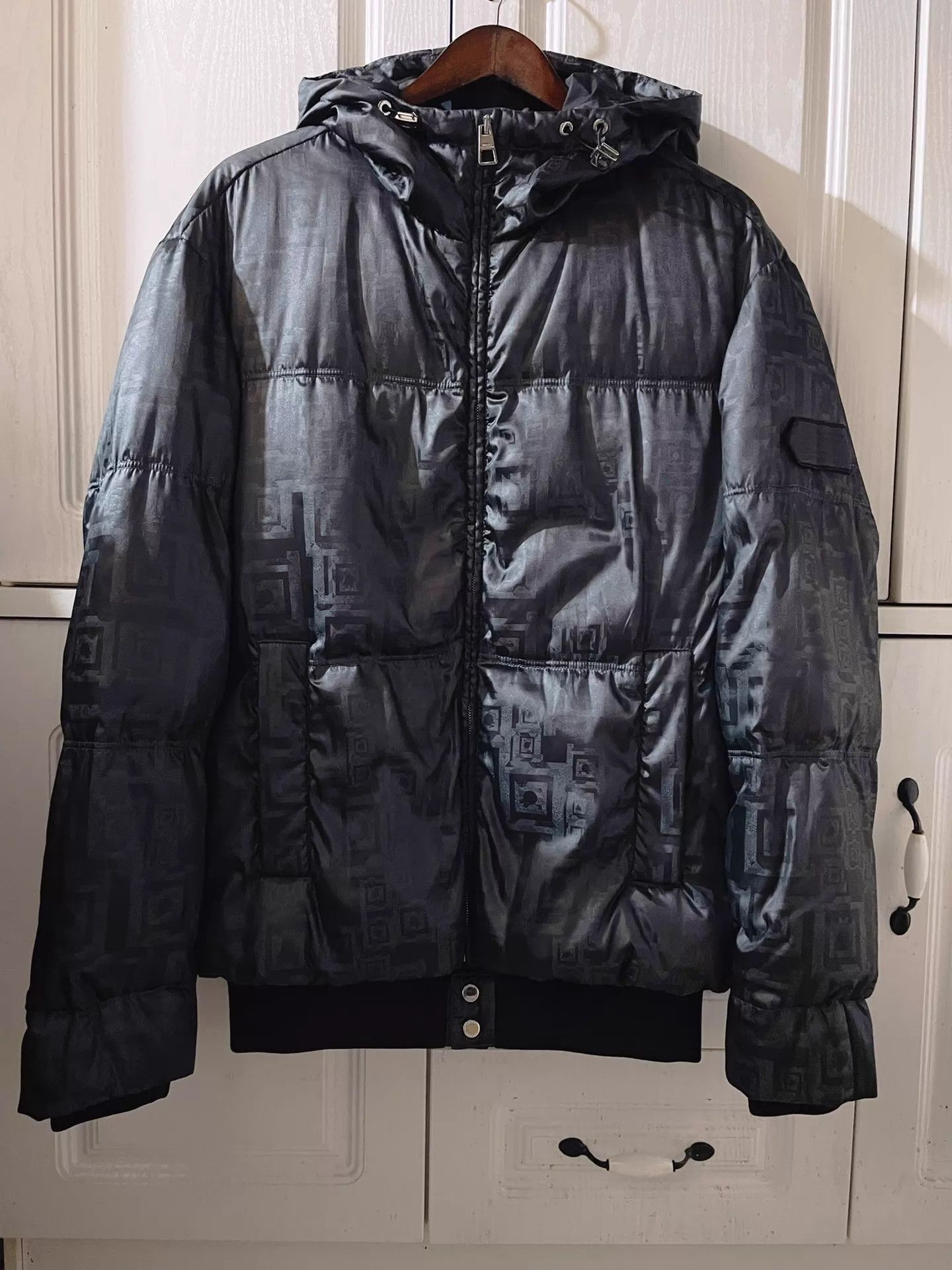 Versace Versace 23S Runway Ltd Ed Shadow Swirl Down Puffer Jacket M Size US M / EU 48-50 / 2 - 1 Thumbnail