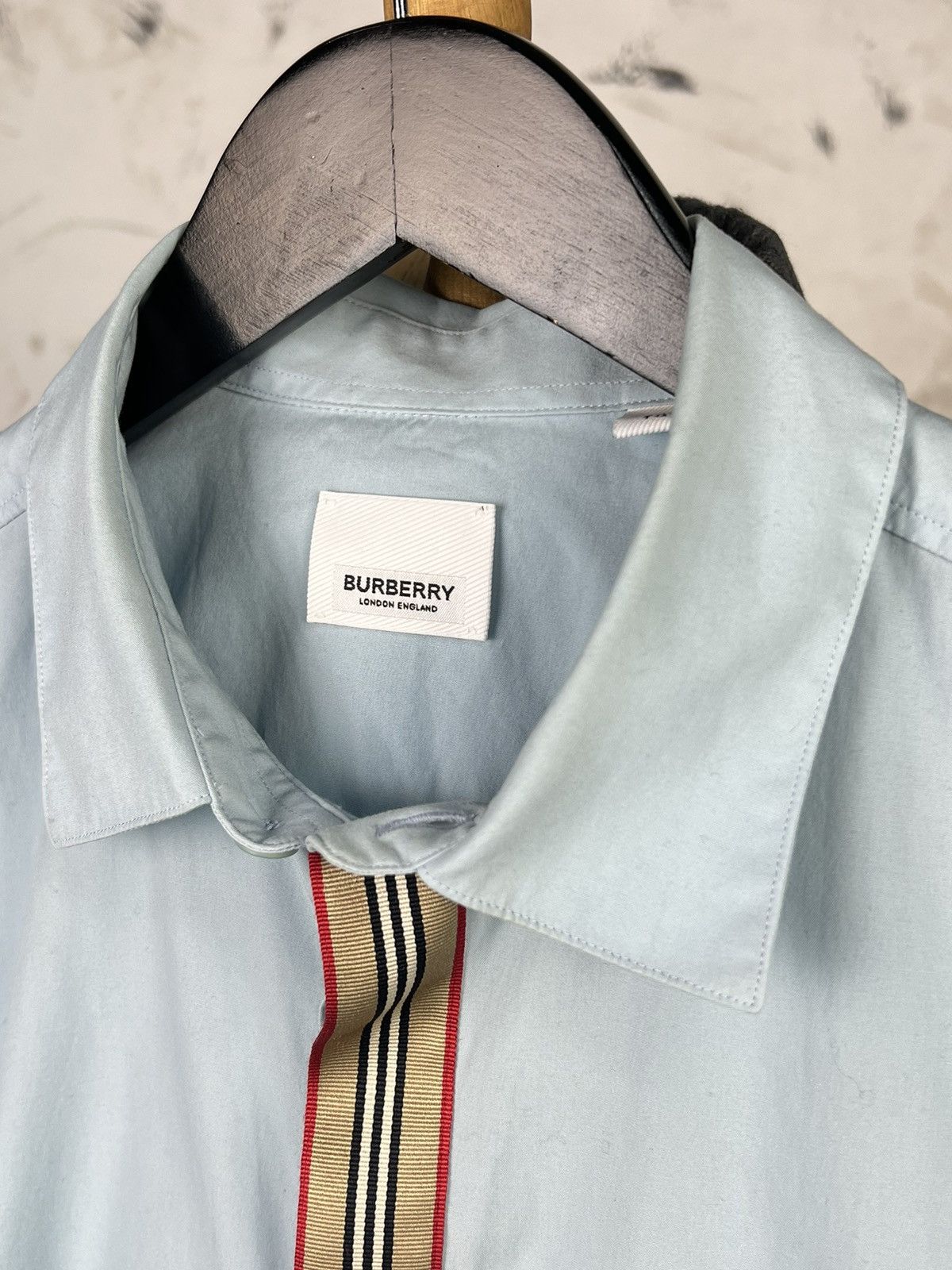 Burberry Burberry Light Blue Button Up Shirt Size L - XL Size US XL / EU 56 / 4 - 4 Thumbnail