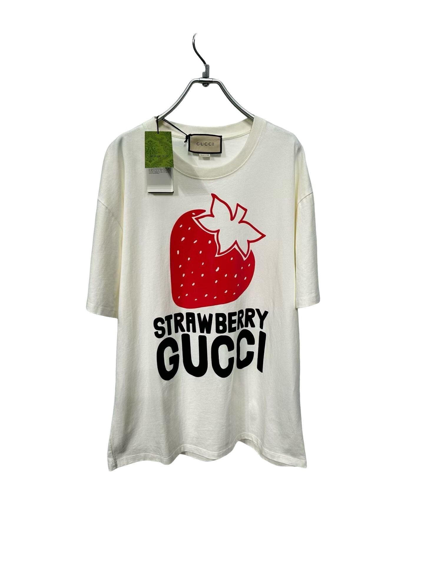 Gucci Gucci Strawberry Logo T-Shirt XXL Size US XXL / EU 58 / 5 - 1 Thumbnail