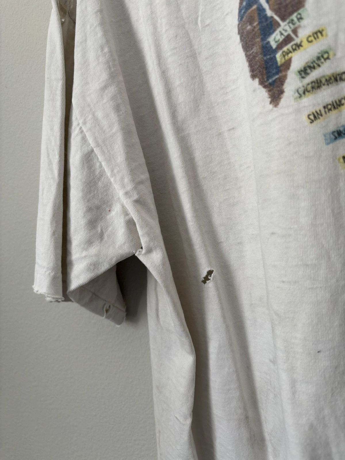 Vintage Rare Vintage 1995 Pearl Jam Mr.Point Vitalogy Tour Tee Size US L / EU 52-54 / 3 - 20 Thumbnail