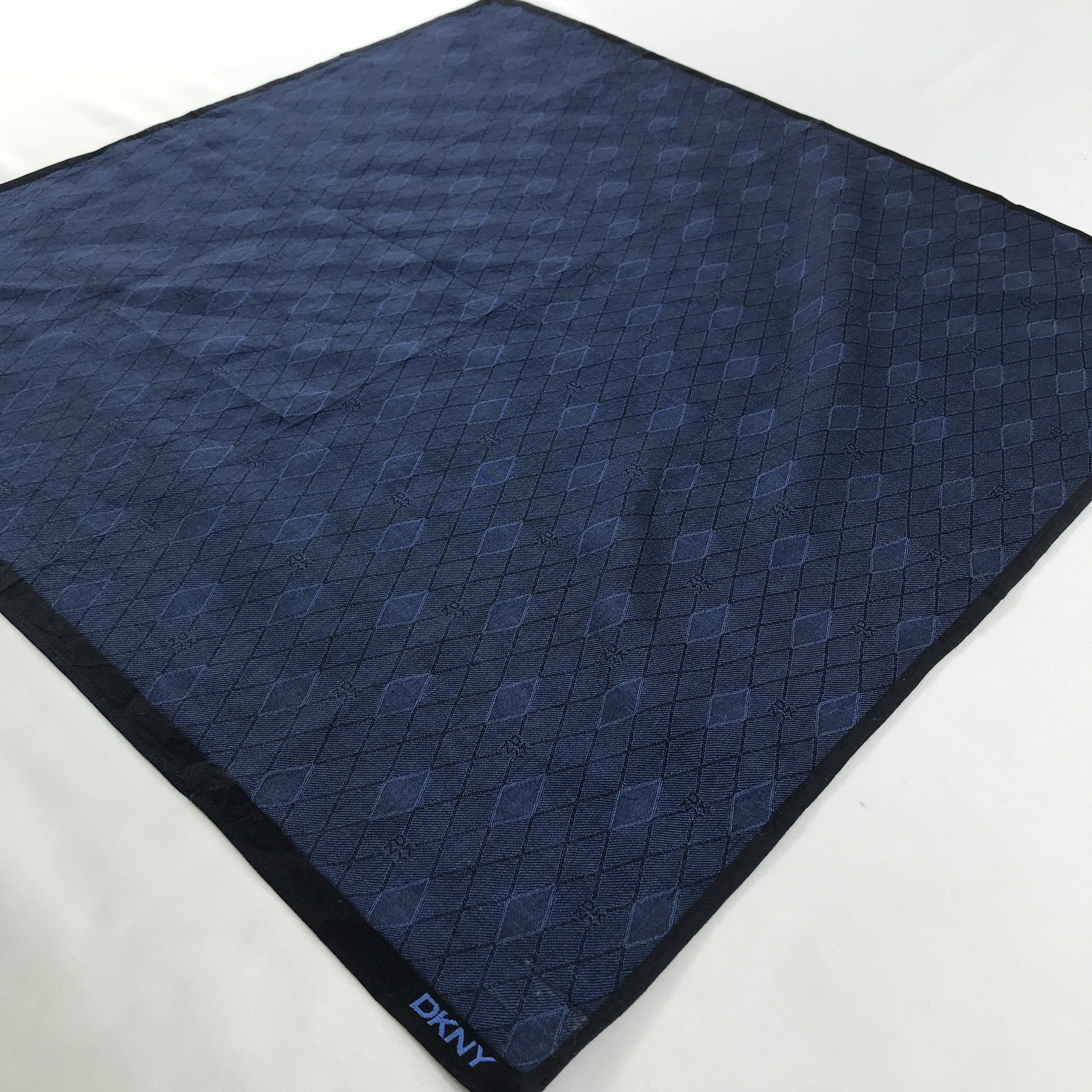 DKNY × Vintage DKNY Bandana / Handkerchief / Neckerchief - S1300 Size ONE SIZE - 2 Thumbnail