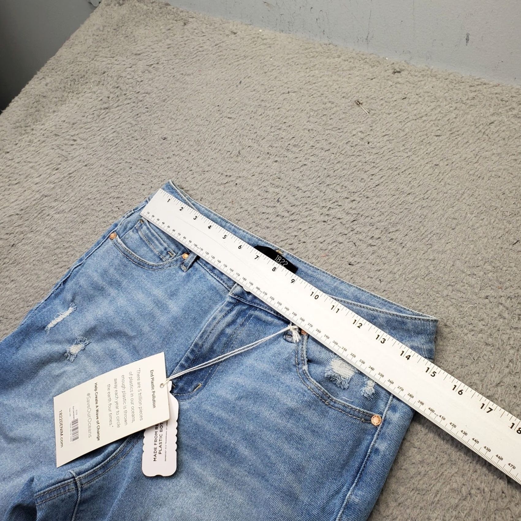 Vintage 1822 Denim Women's 6 Bermuda Shorts Blue 5-Pocket High Rise Mid Thigh Ripped Raw Hem Size 28" / US 6 / IT 42 - 5 Thumbnail