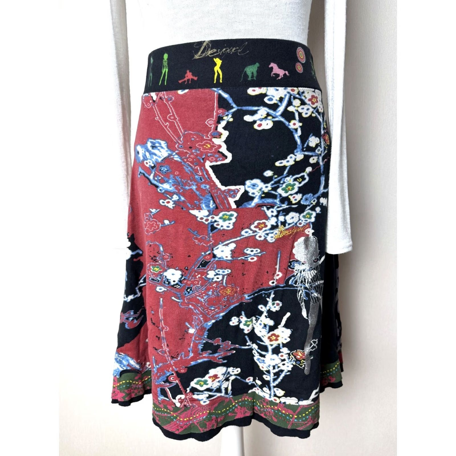 Desigual Desigual Skirt XS Womens Midi Multicoloured Desigual Skirt XS Women Midi Skirt Womens XS Midi Skirt Size 26" / US 2 / IT 38 - 2 Thumbnail