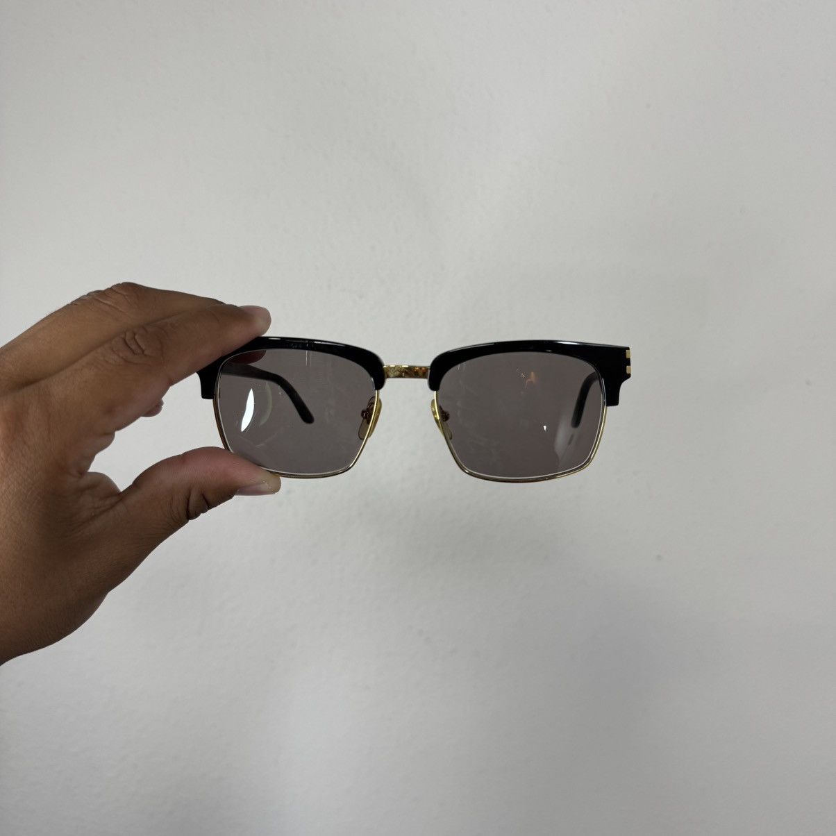 Cartier Cartier Black sunglasses with gold accents Size ONE SIZE - 9 Thumbnail