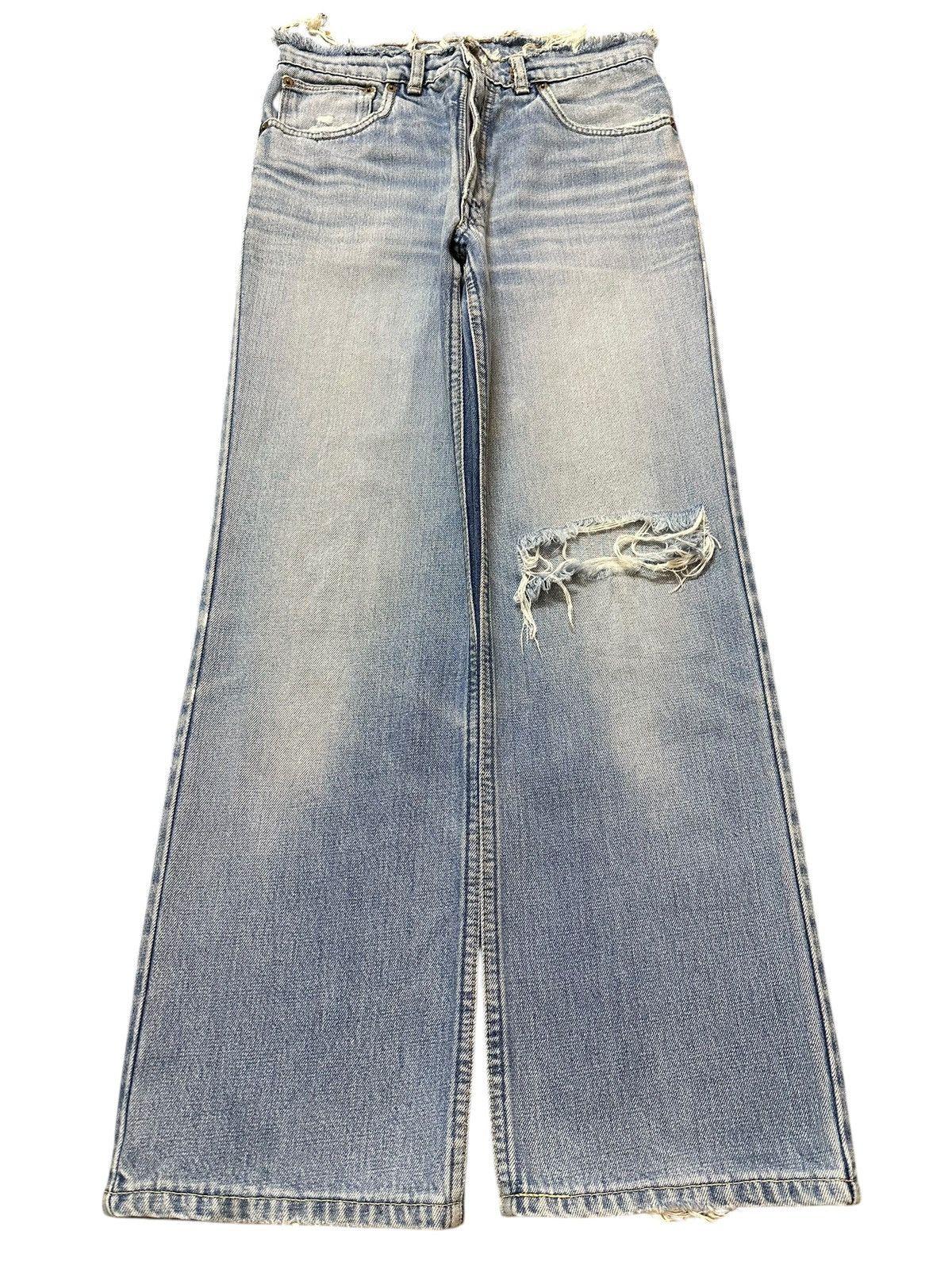 Polo Ralph Lauren Vintage Polo Ralph Lauren Light Wash Distressed Loose Jeans Size US 28 / EU 44 - 1 Thumbnail
