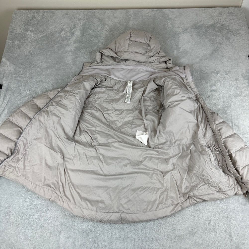 Lululemon Lululemon Pack It Down Jacket Chrome Women’s Size 4 Size S / US 4 / IT 40 - 8 Thumbnail