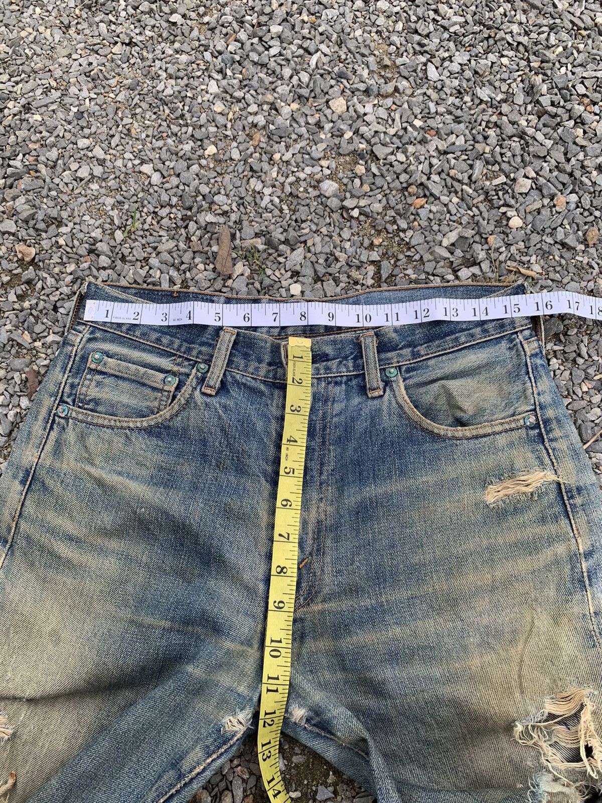 Levi's VINTAGE LEVI’S BIG E 502 J22 SELVEDGE RUSTY DISTRESSED DENIM Size US 31 - 23 Thumbnail
