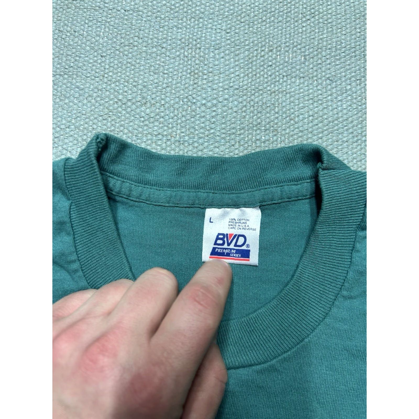 Vintage VINTAGE 80s B.V.D Pocket T-Shirt Cotton Large Mens Teal Blue Turquoise Pockets Vintage 80s Shirt Size US L / EU 52-54 / 3 - 4 Thumbnail
