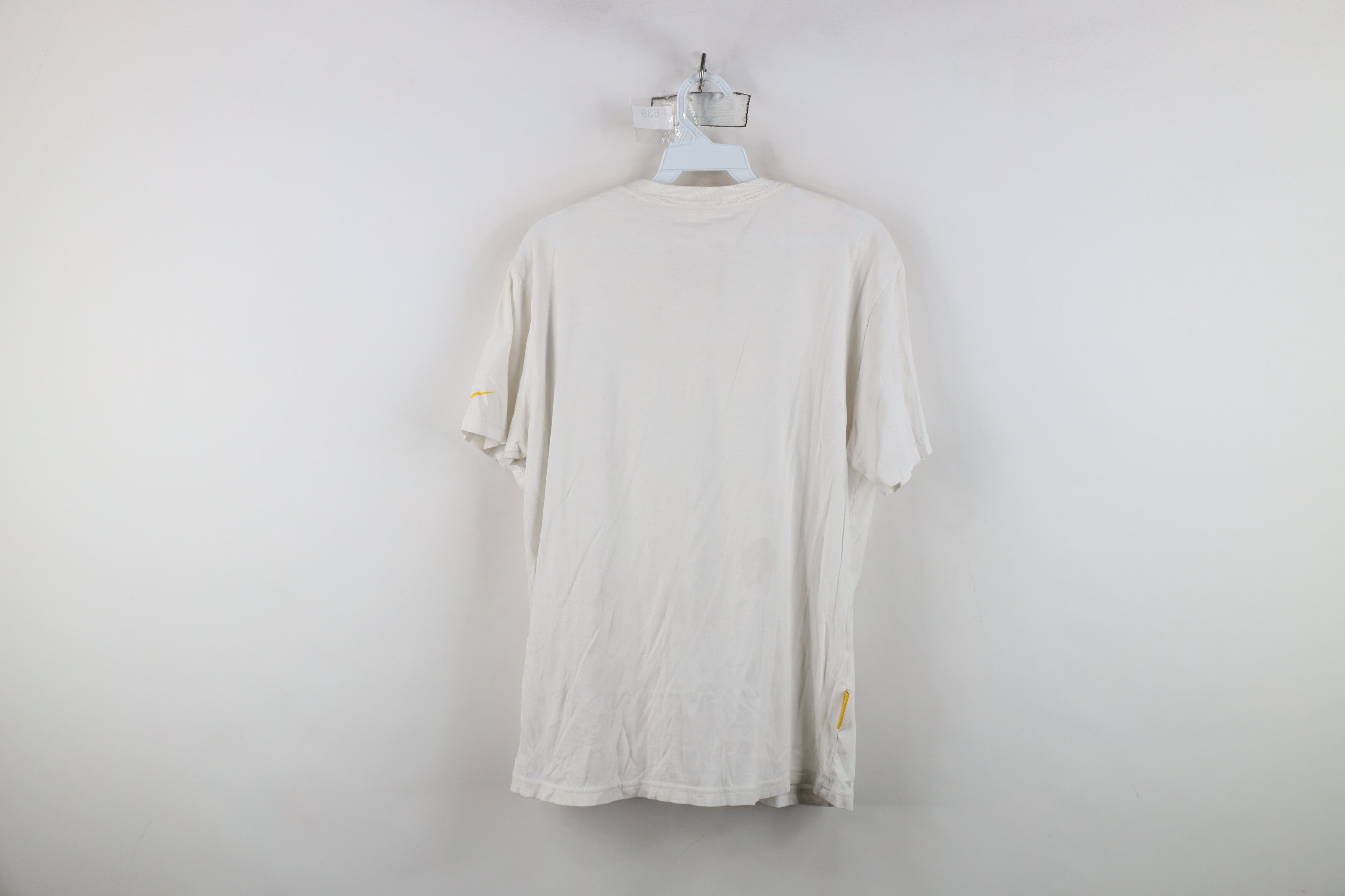 Nike Vintage Nike Livestrong Lance Armstrong Short Sleeve T-Shirt Size US M / EU 48-50 / 2 - 13 Thumbnail