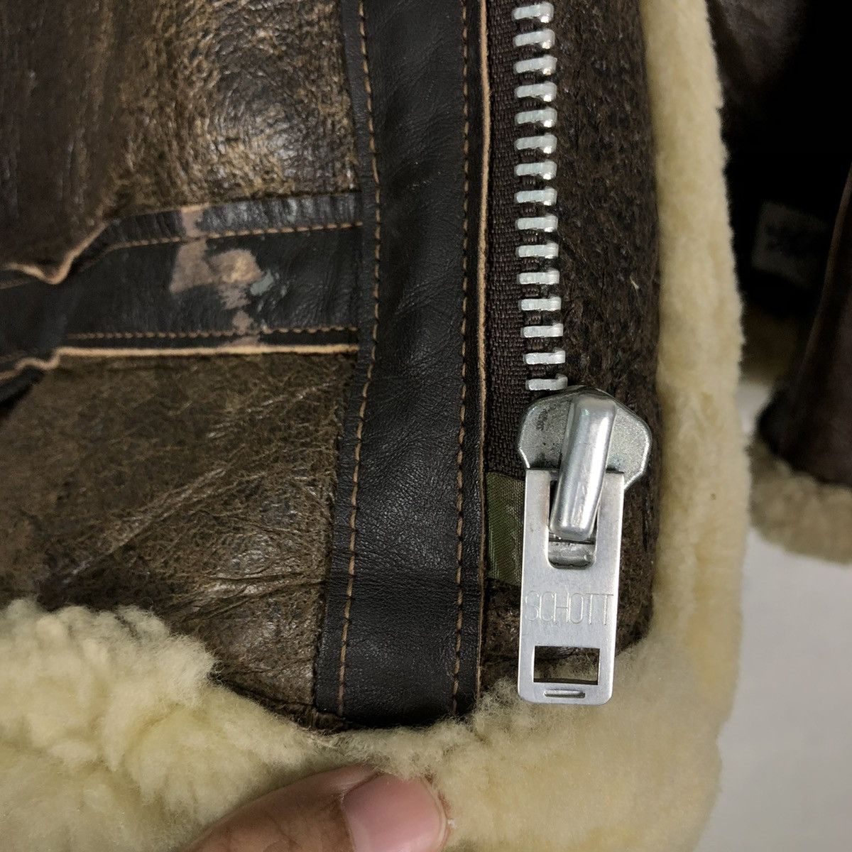 Schott 🔥VINTAGE B3 SHEARLING SHEEPSKIN LEATHER JACKET SCHOTT USA Size US M / EU 48-50 / 2 - 17 Thumbnail