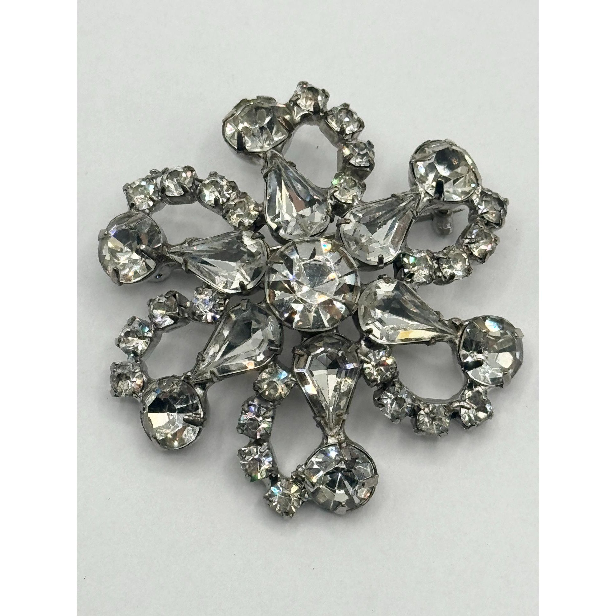 Vintage glass rhinestone flower brooch pin